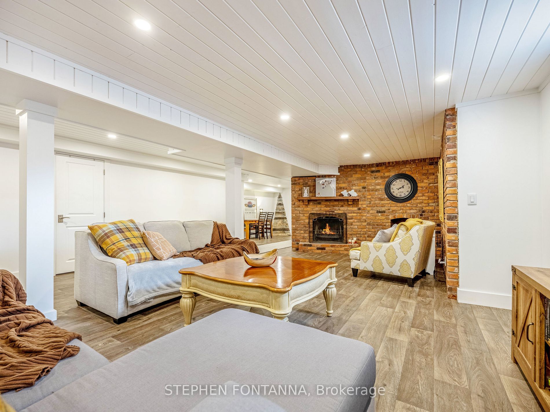 17 Glen Crescent Drive