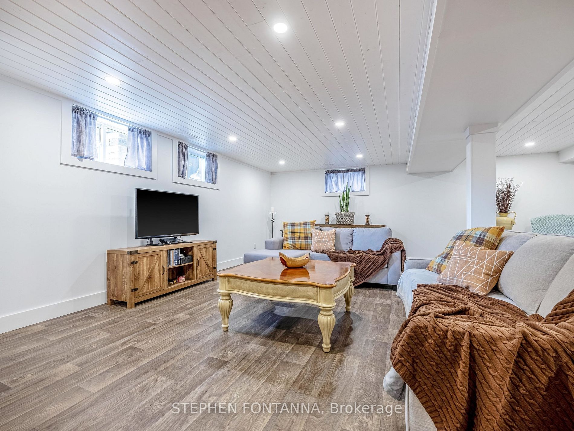 17 Glen Crescent Drive