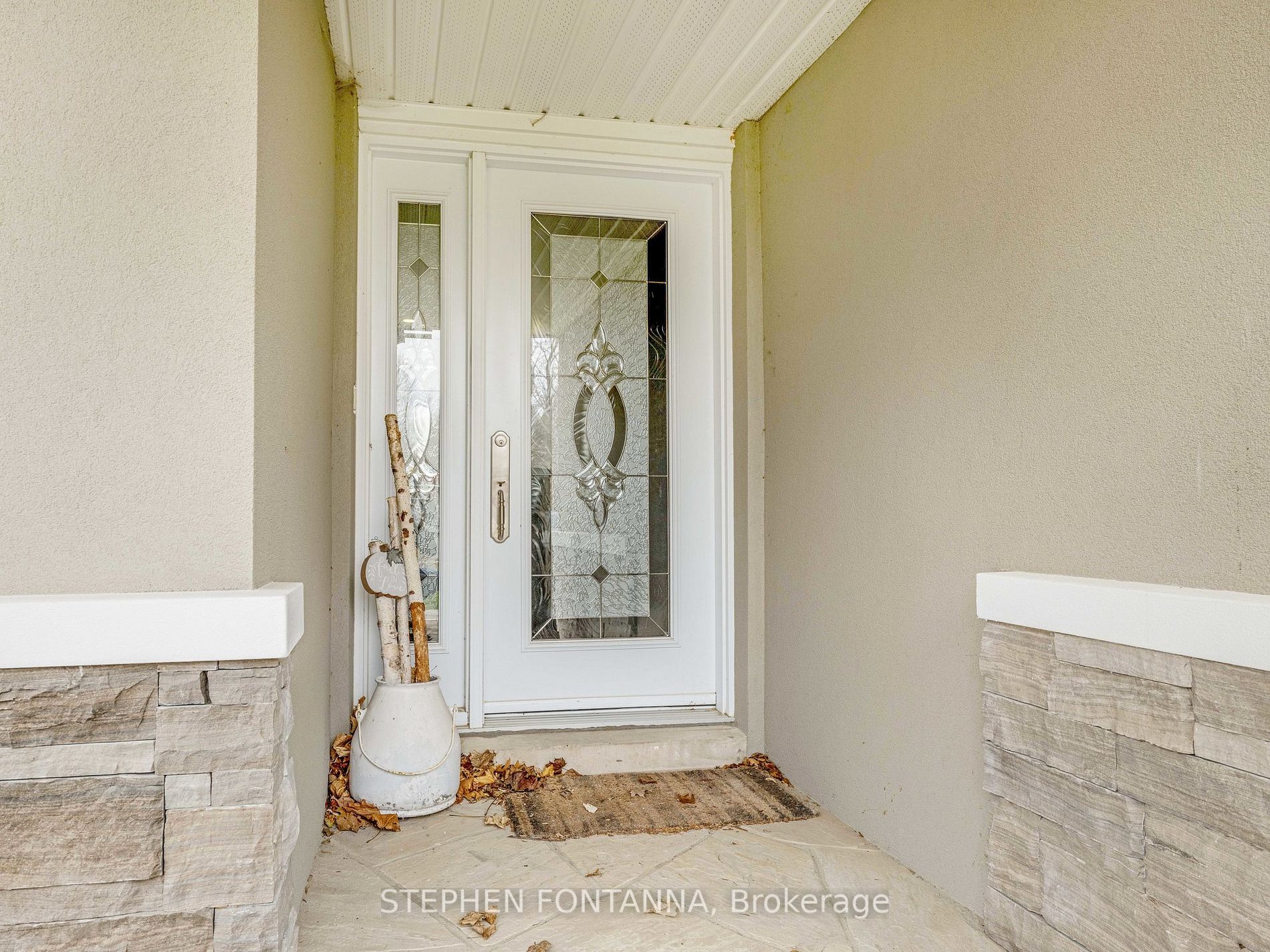 17 Glen Crescent Drive