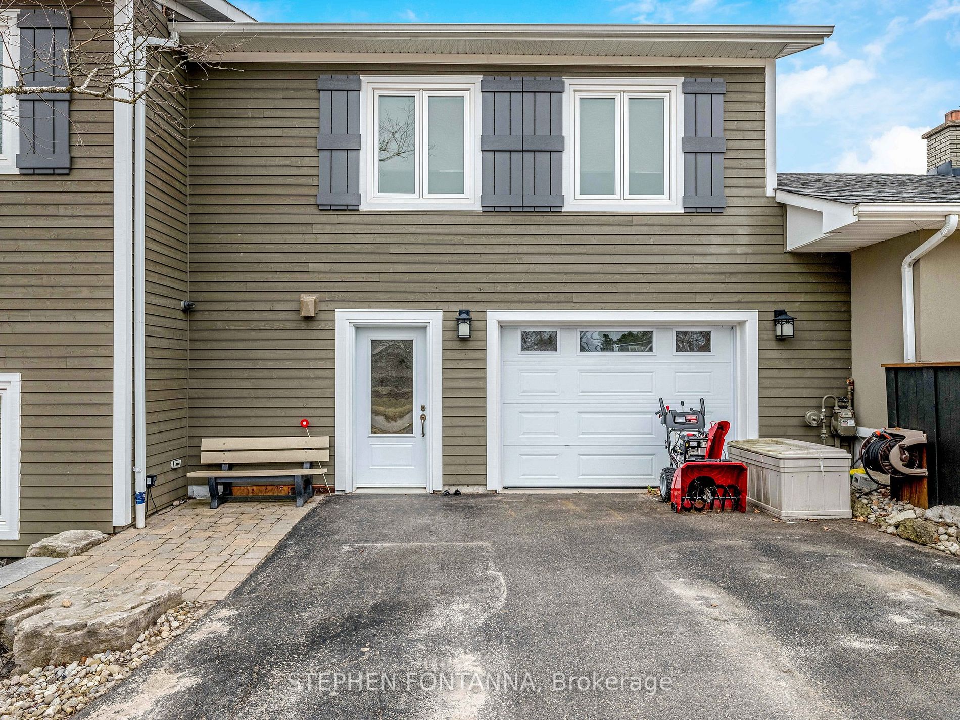 17 Glen Crescent Drive