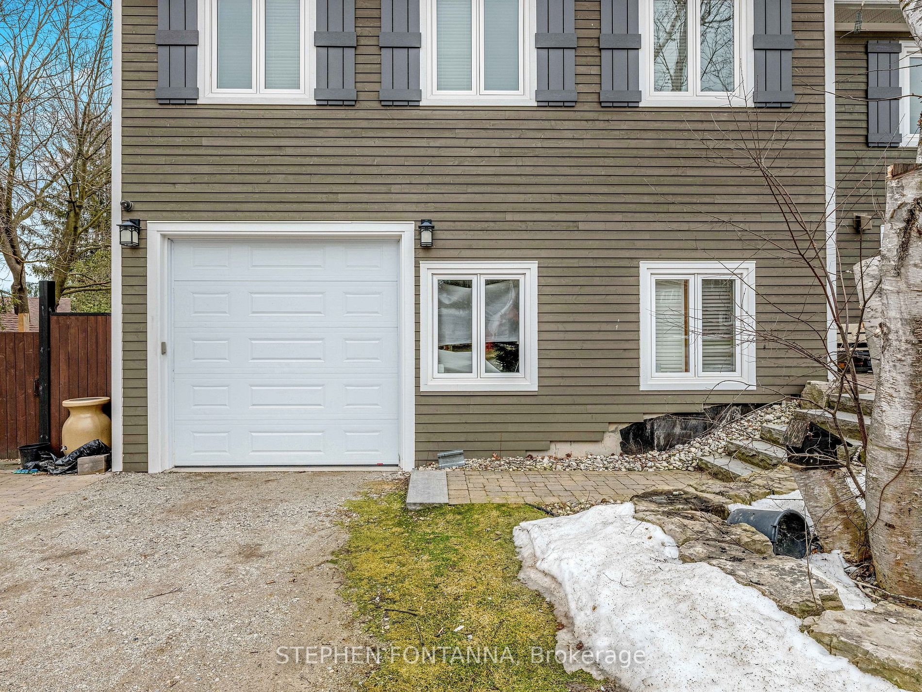 17 Glen Crescent Drive