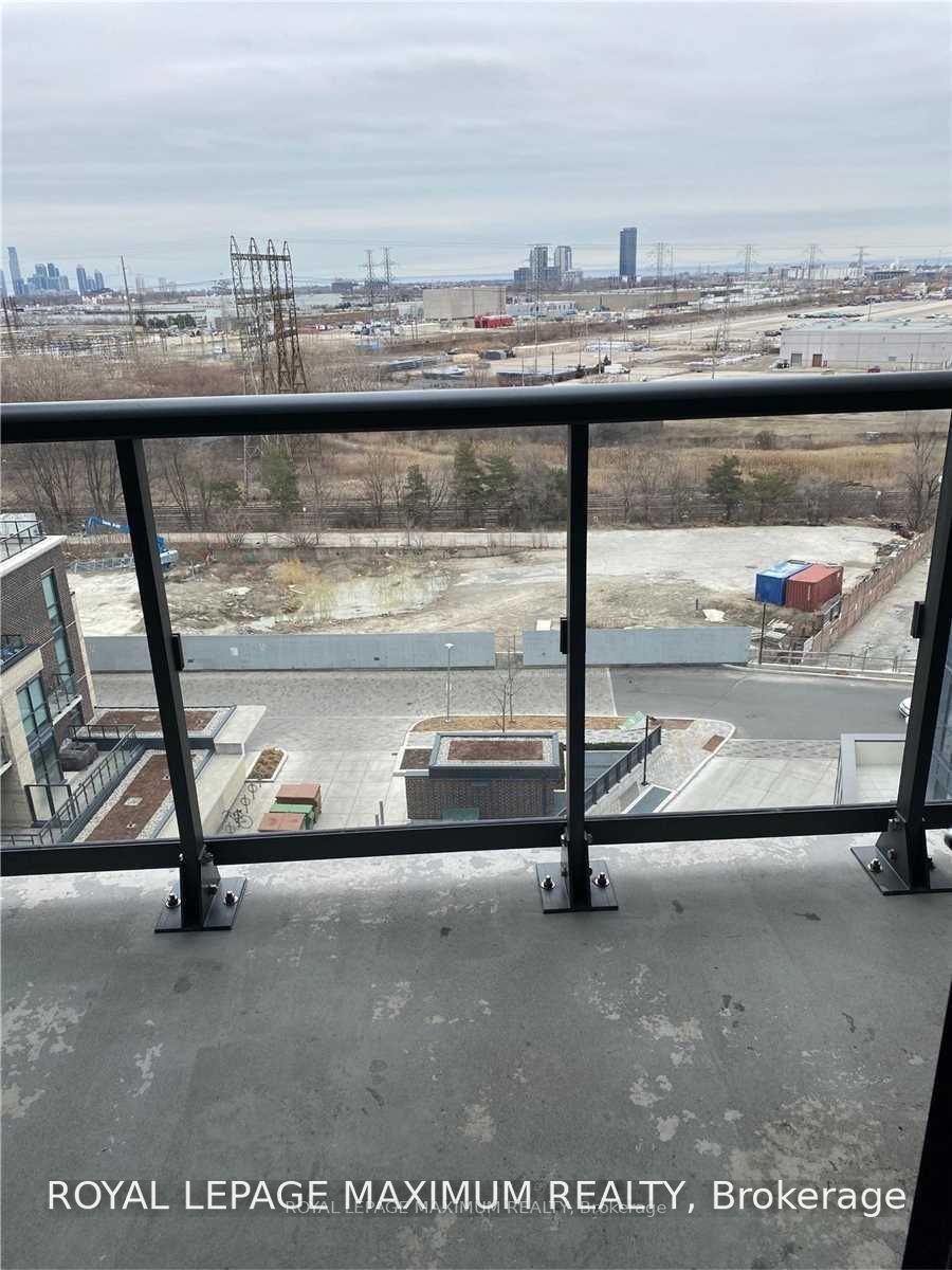 50 Thomas Riley Rd, #819