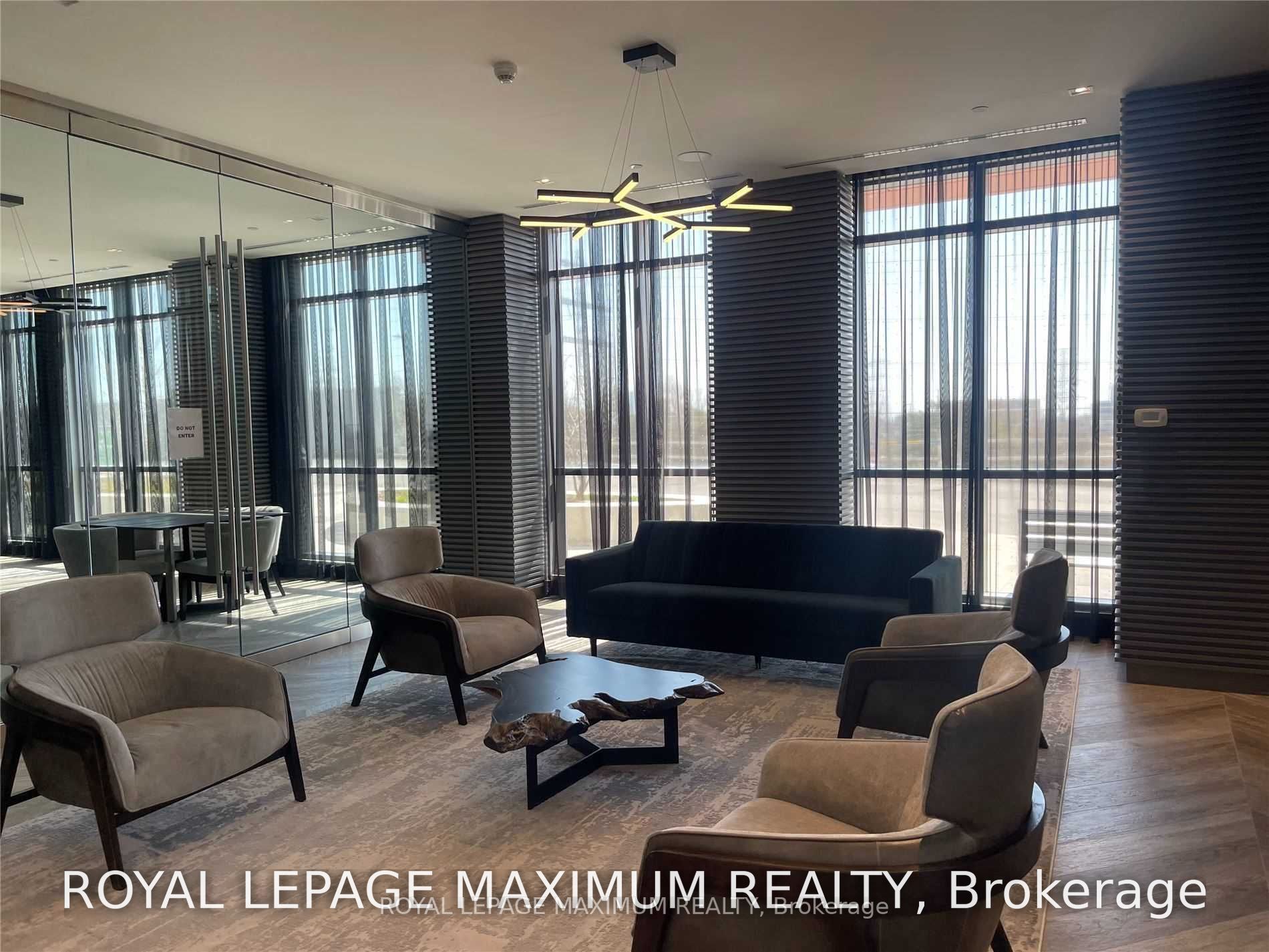 50 Thomas Riley Rd, #819