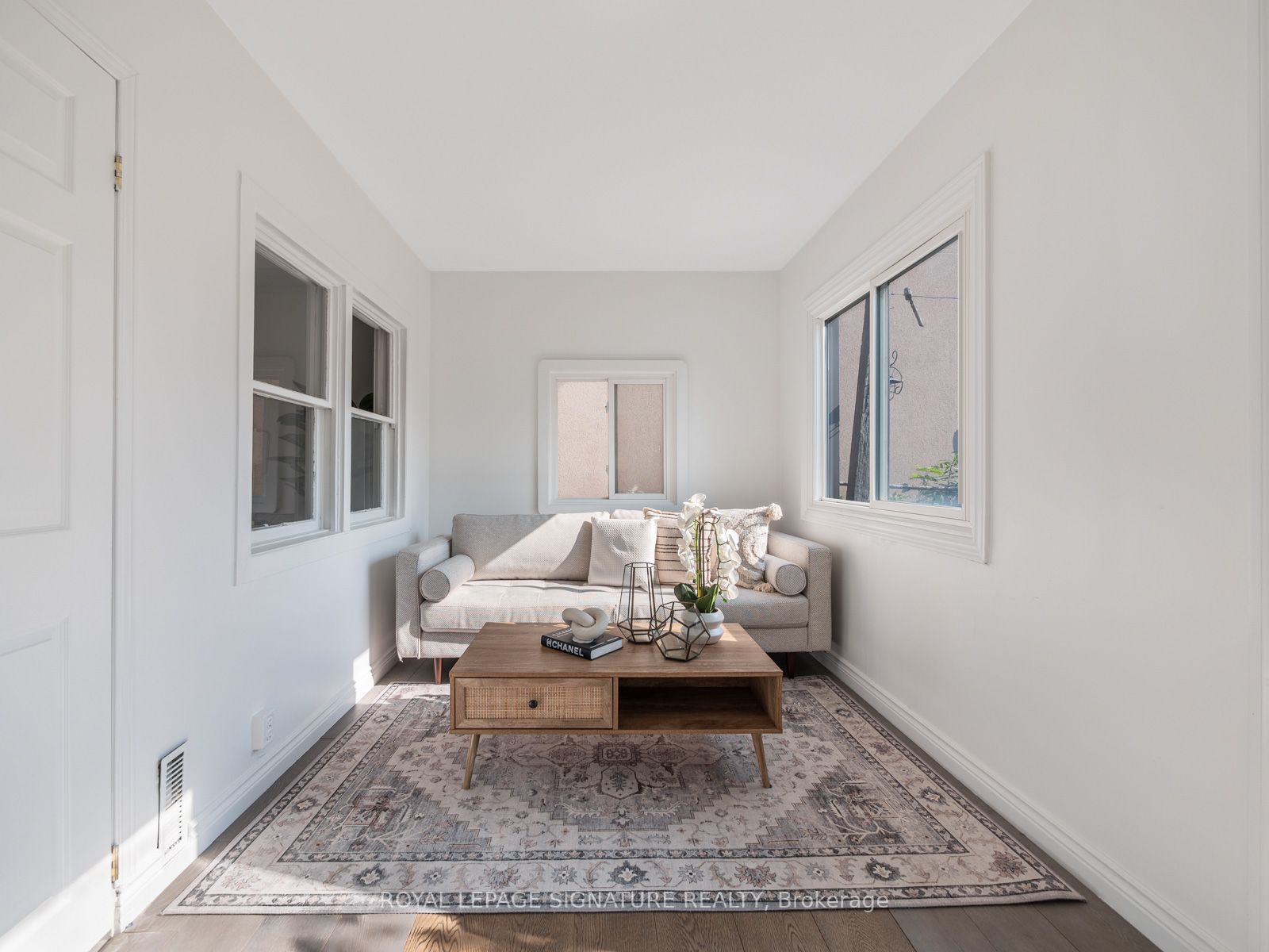 323 Gilbert Ave