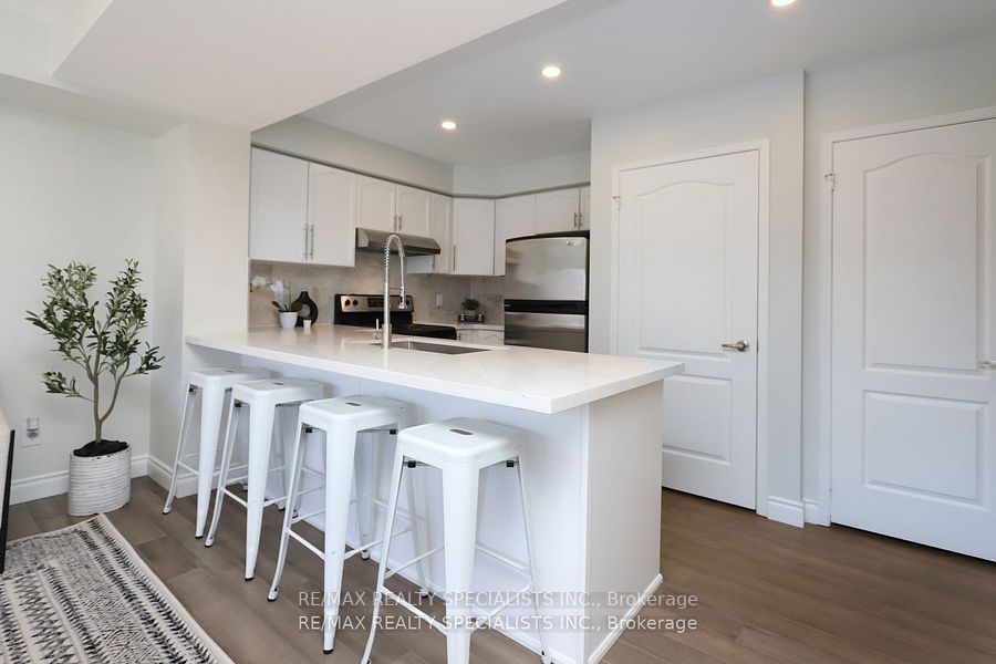 5050 Intrepid Dr, #63