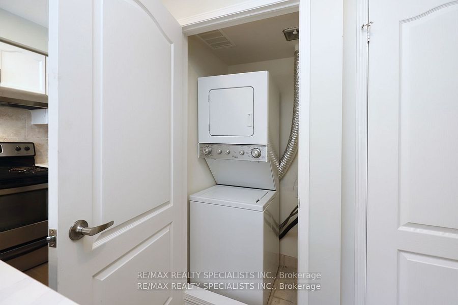 5050 Intrepid Dr, #63
