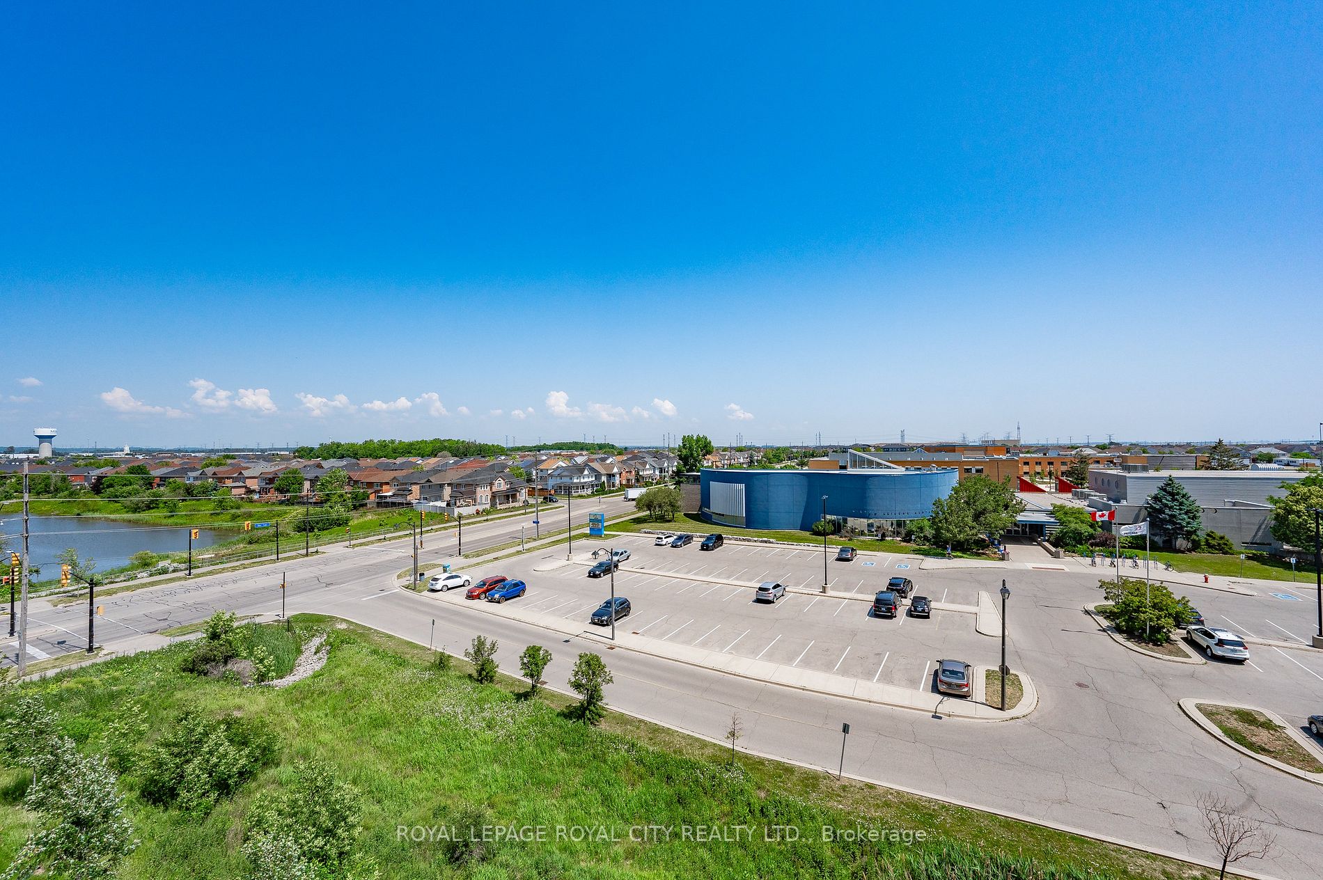 1050 Main St E, #517