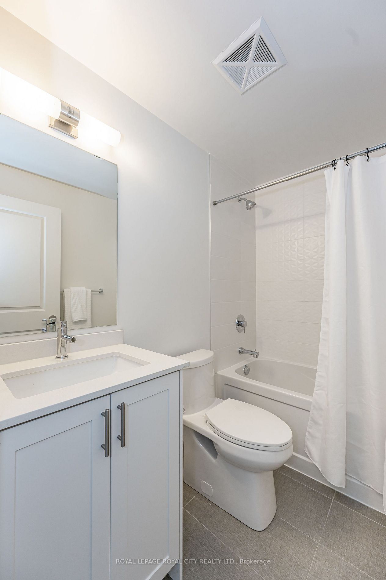 1050 Main St E, #517