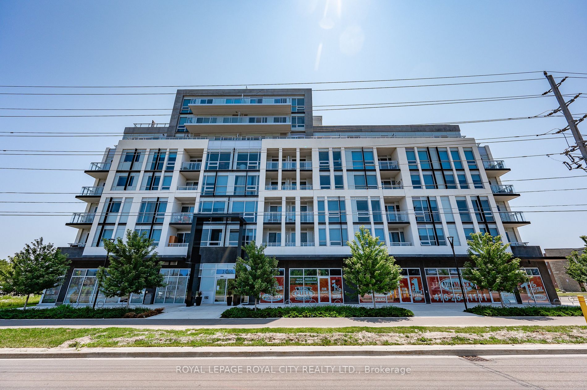 1050 Main St E, #517