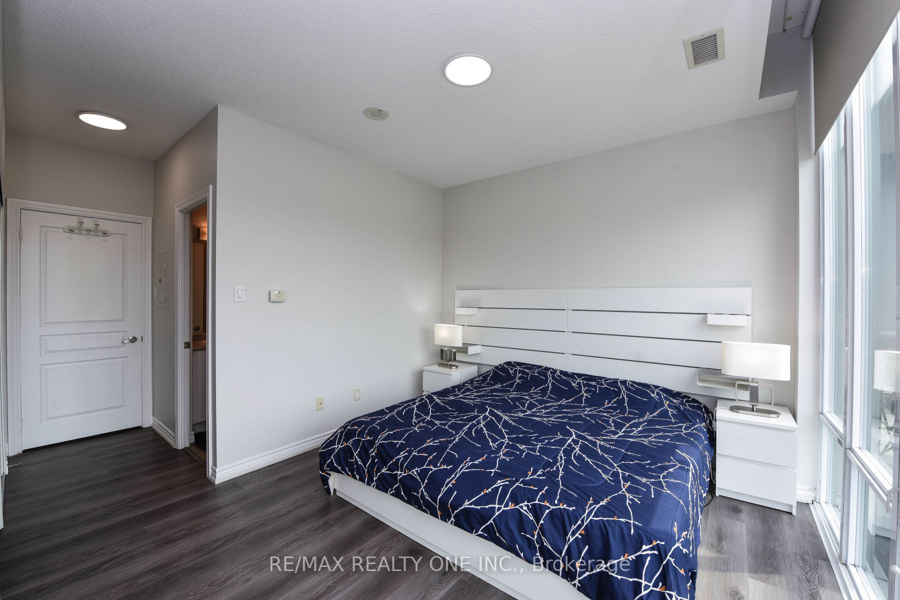 3525 Kariya Dr, #310