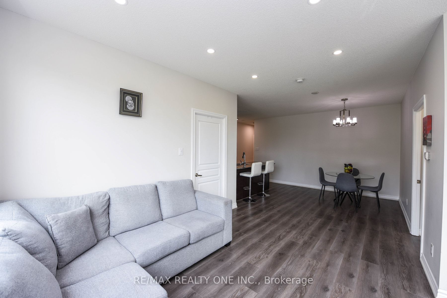 3525 Kariya Dr, #310