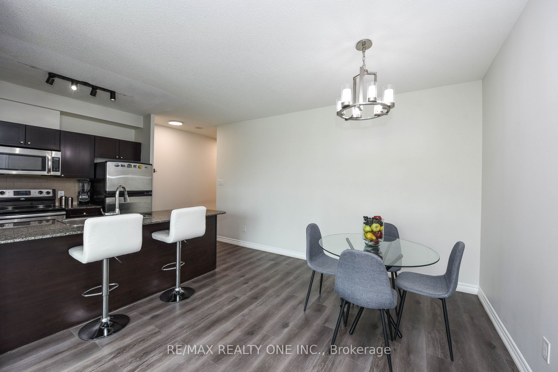 3525 Kariya Dr, #310