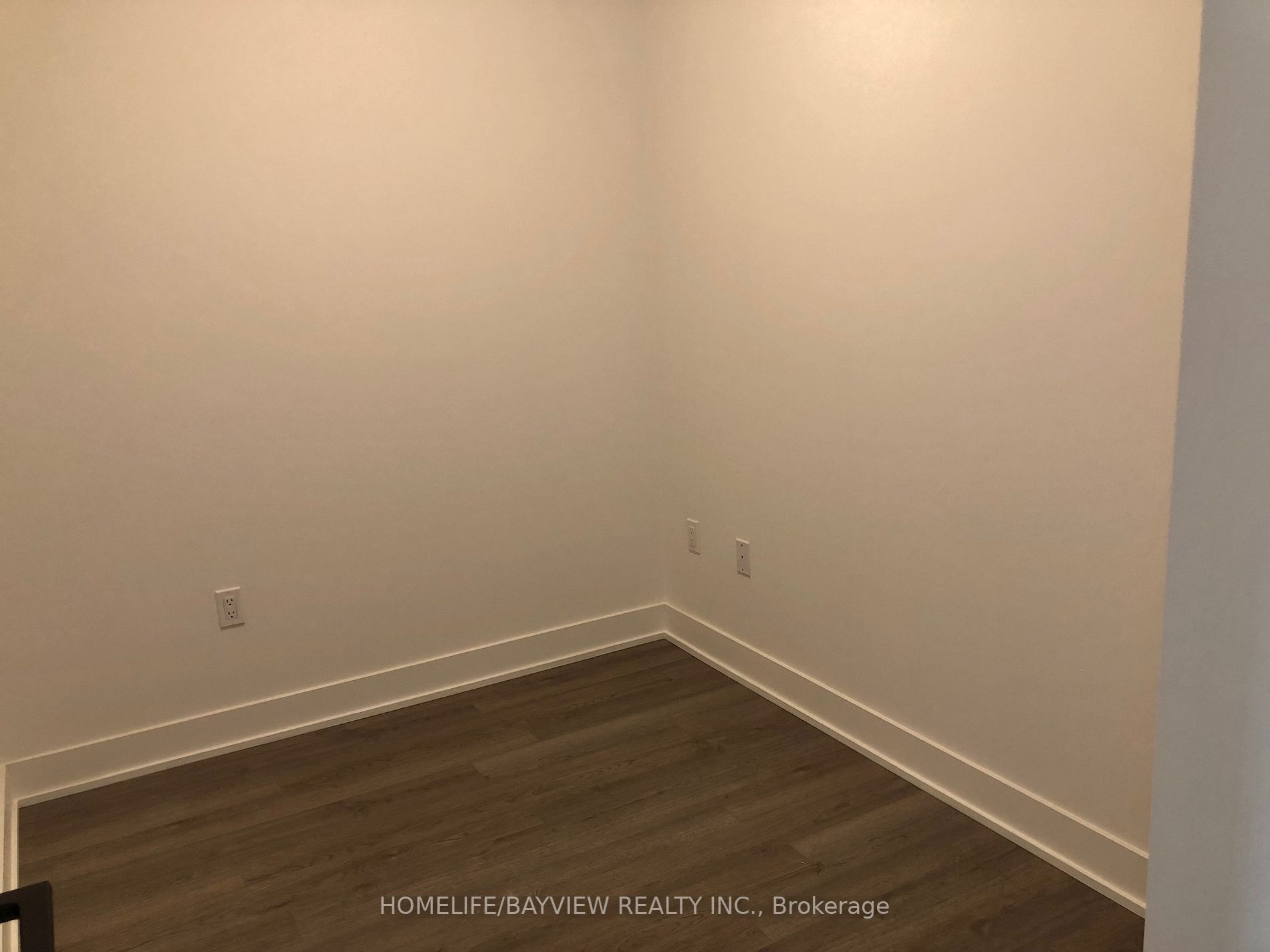 60 George Butchart Dr, #618