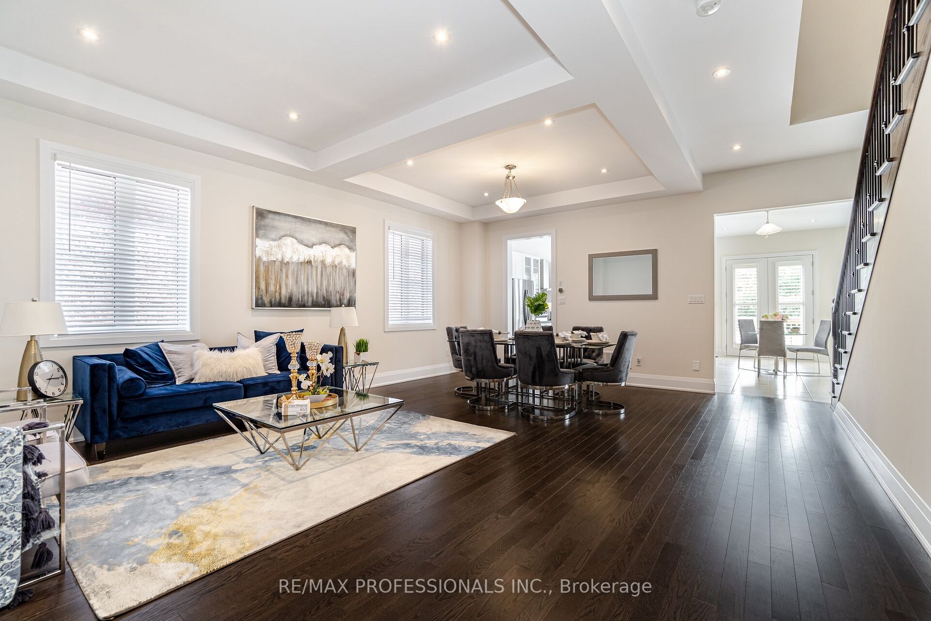 12 Walkercleave Dr