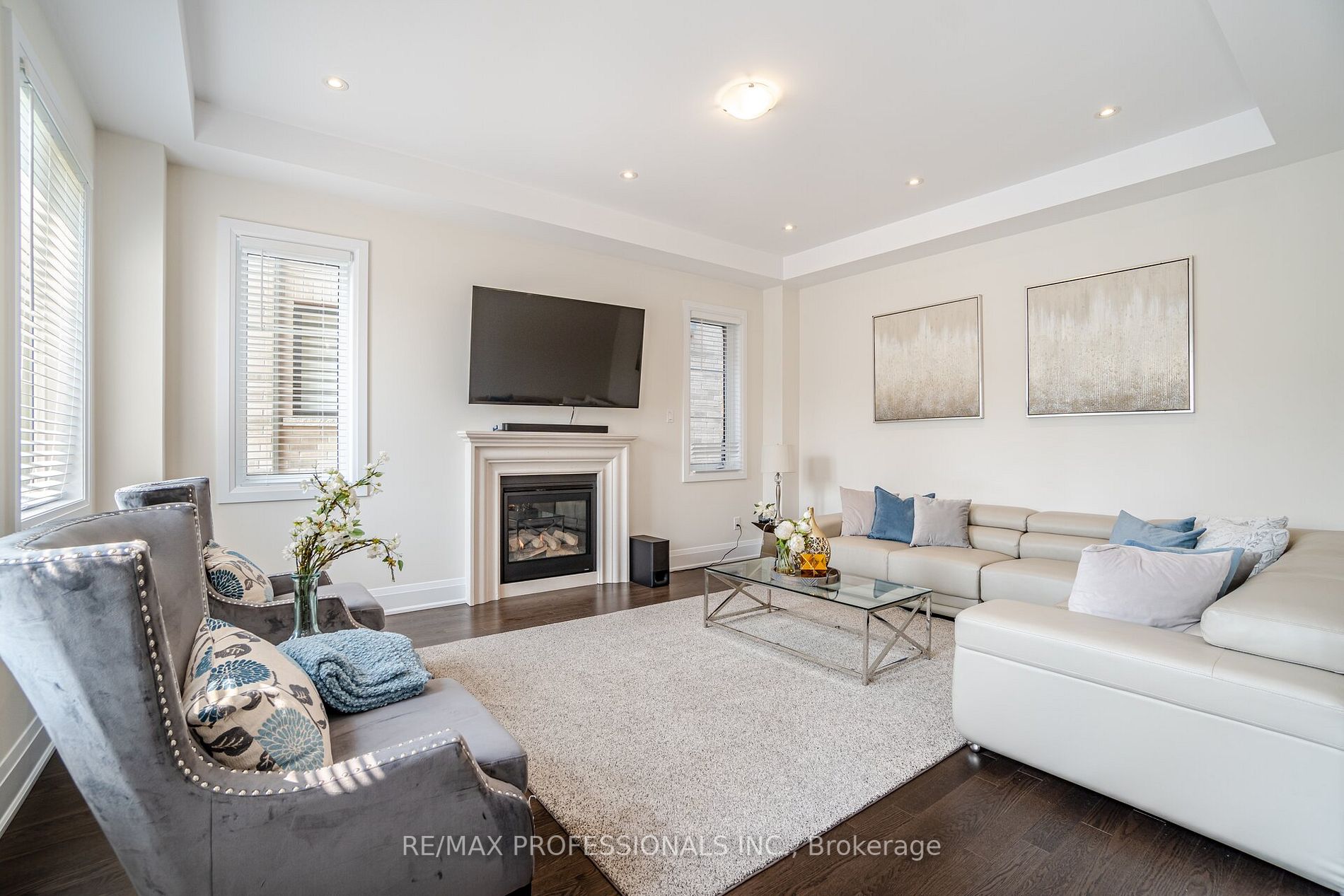 12 Walkercleave Dr