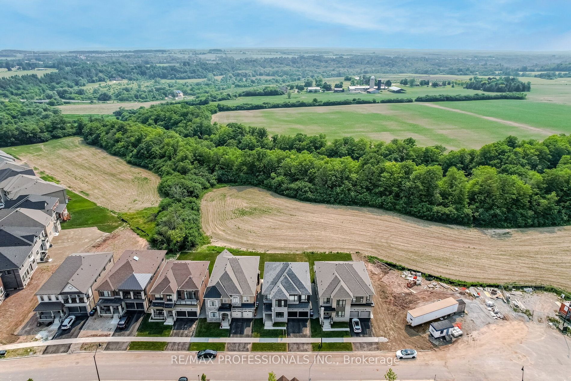 12 Walkercleave Dr