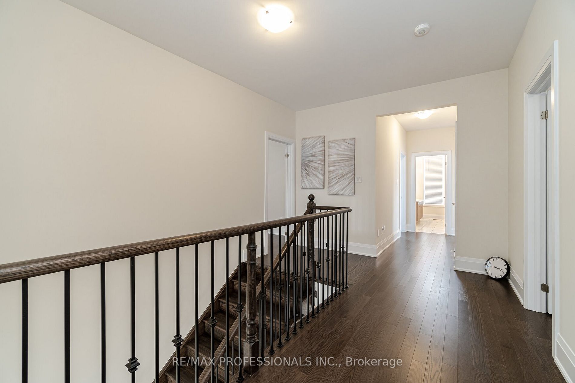 12 Walkercleave Dr
