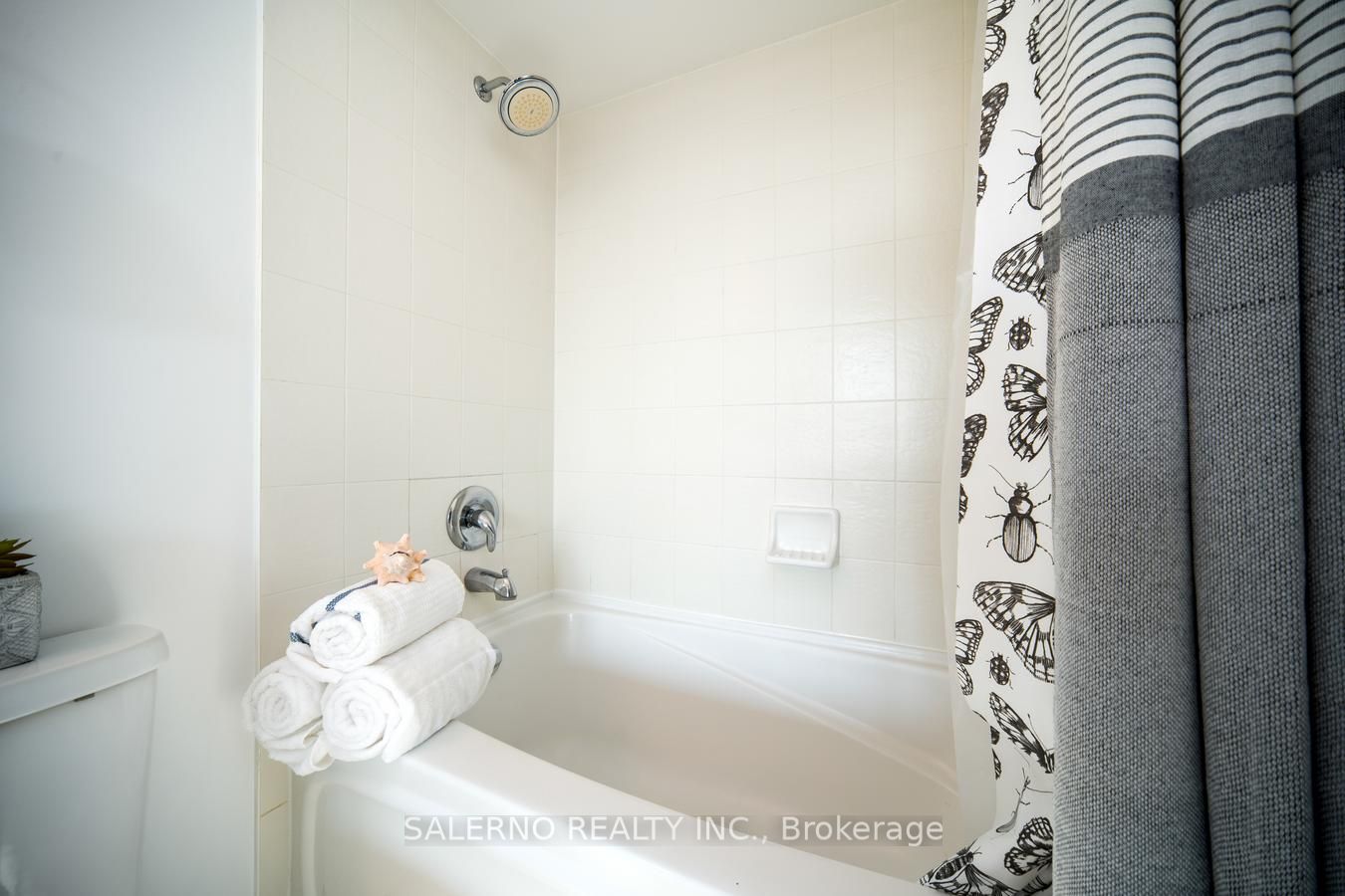2121 Lakeshore Blvd W, #1003