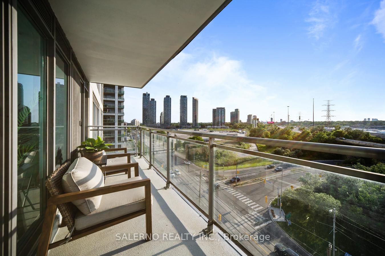 2121 Lakeshore Blvd W, #1003