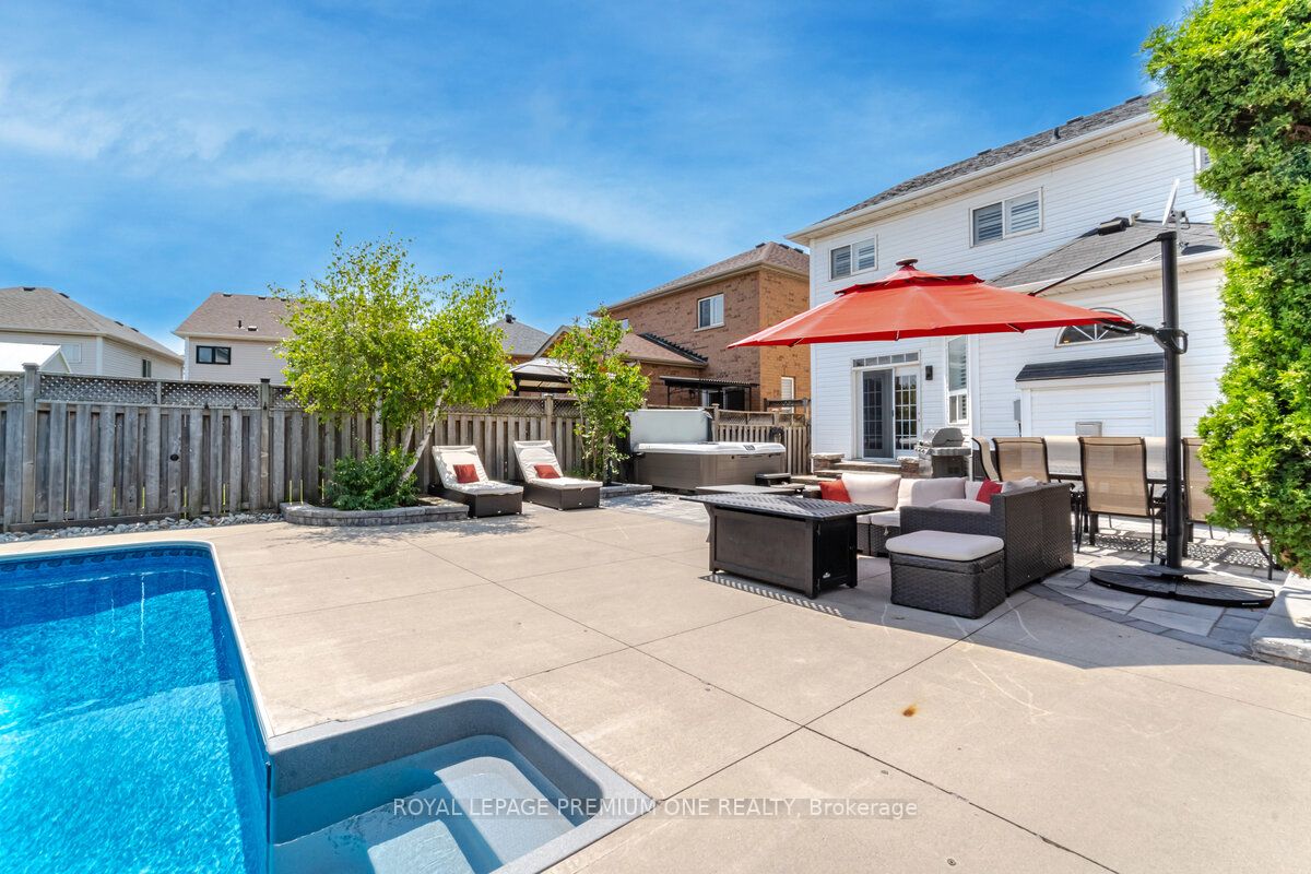 190 Cooke Cres
