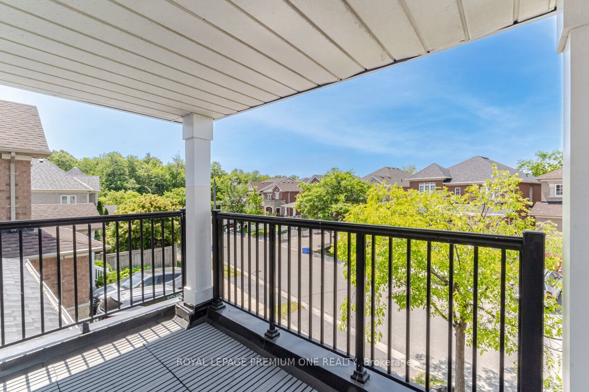 190 Cooke Cres