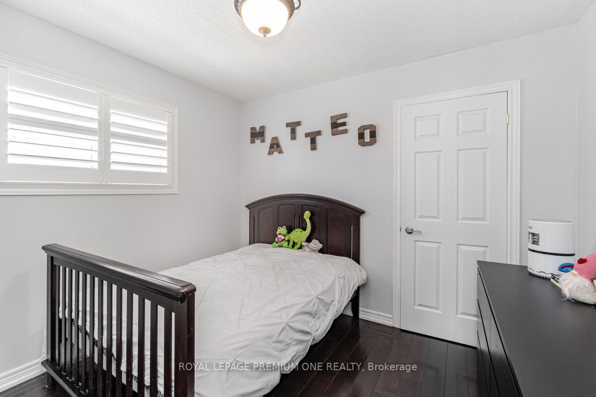190 Cooke Cres