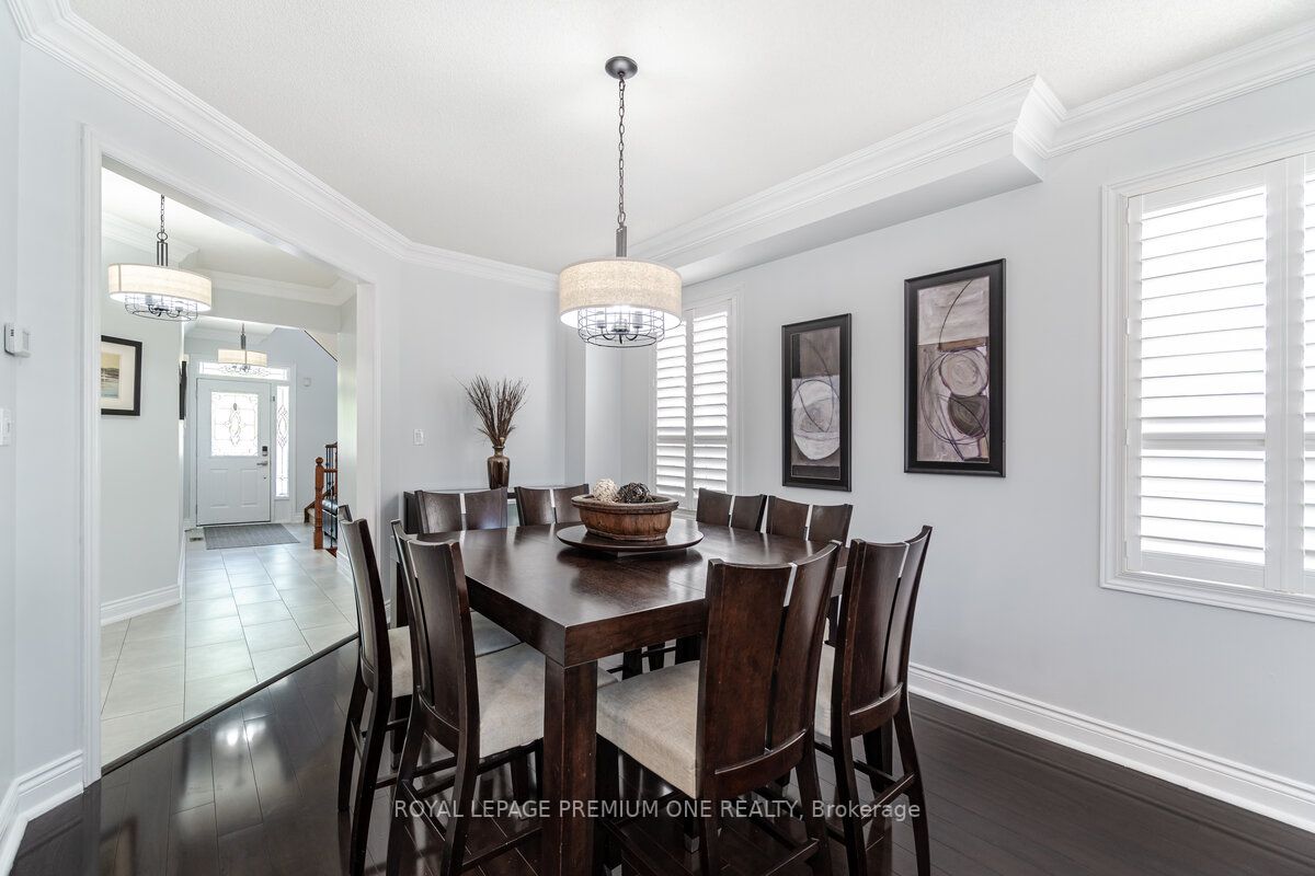 190 Cooke Cres