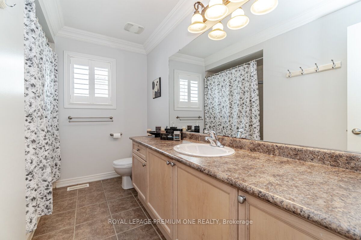 190 Cooke Cres