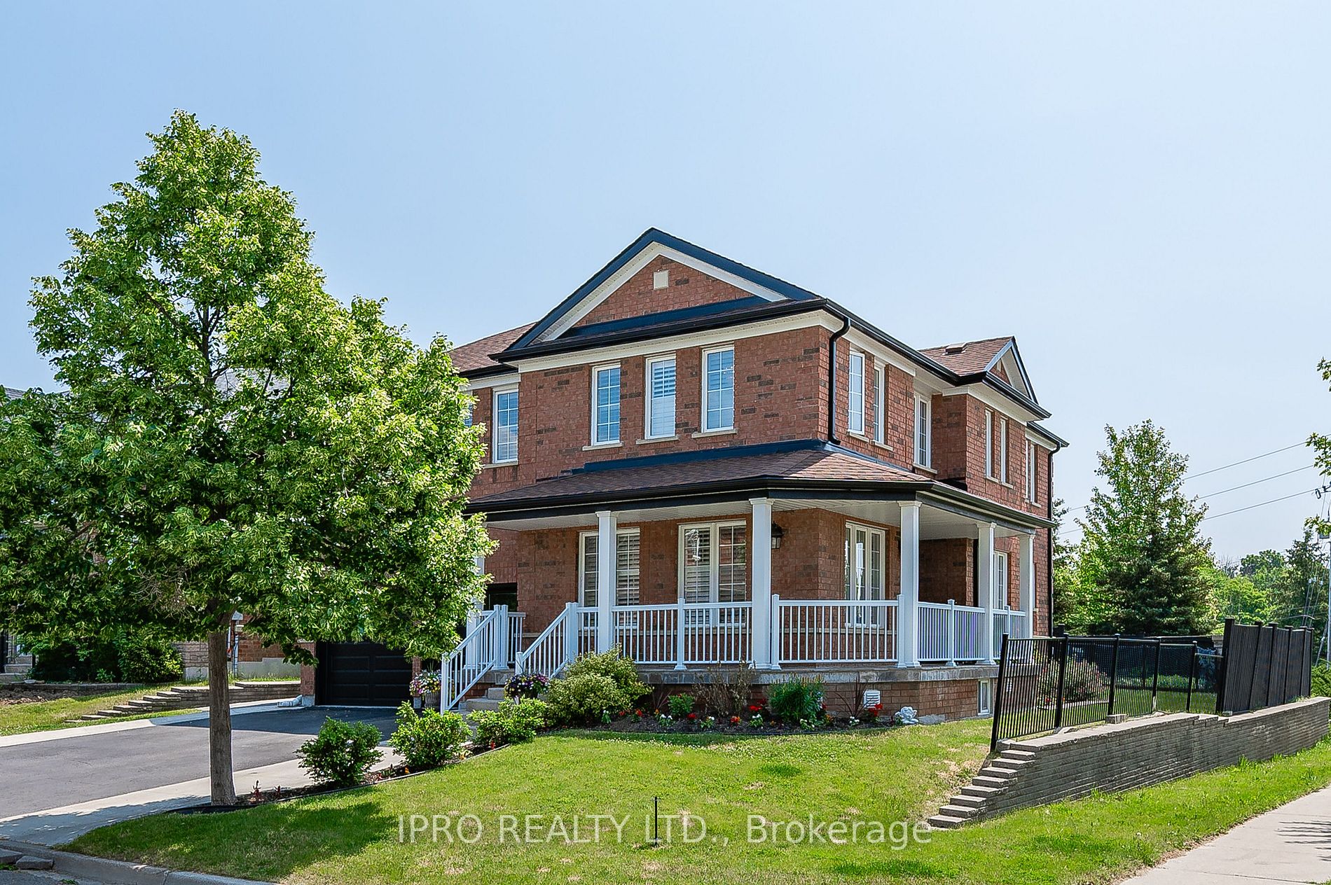1 Belmont Blvd