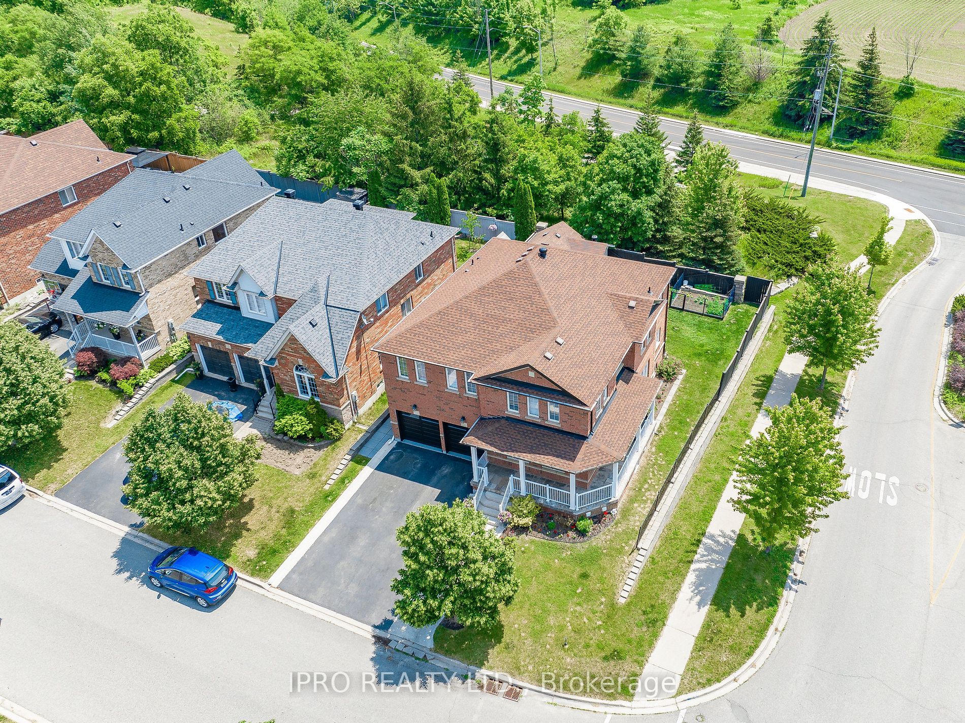 1 Belmont Blvd
