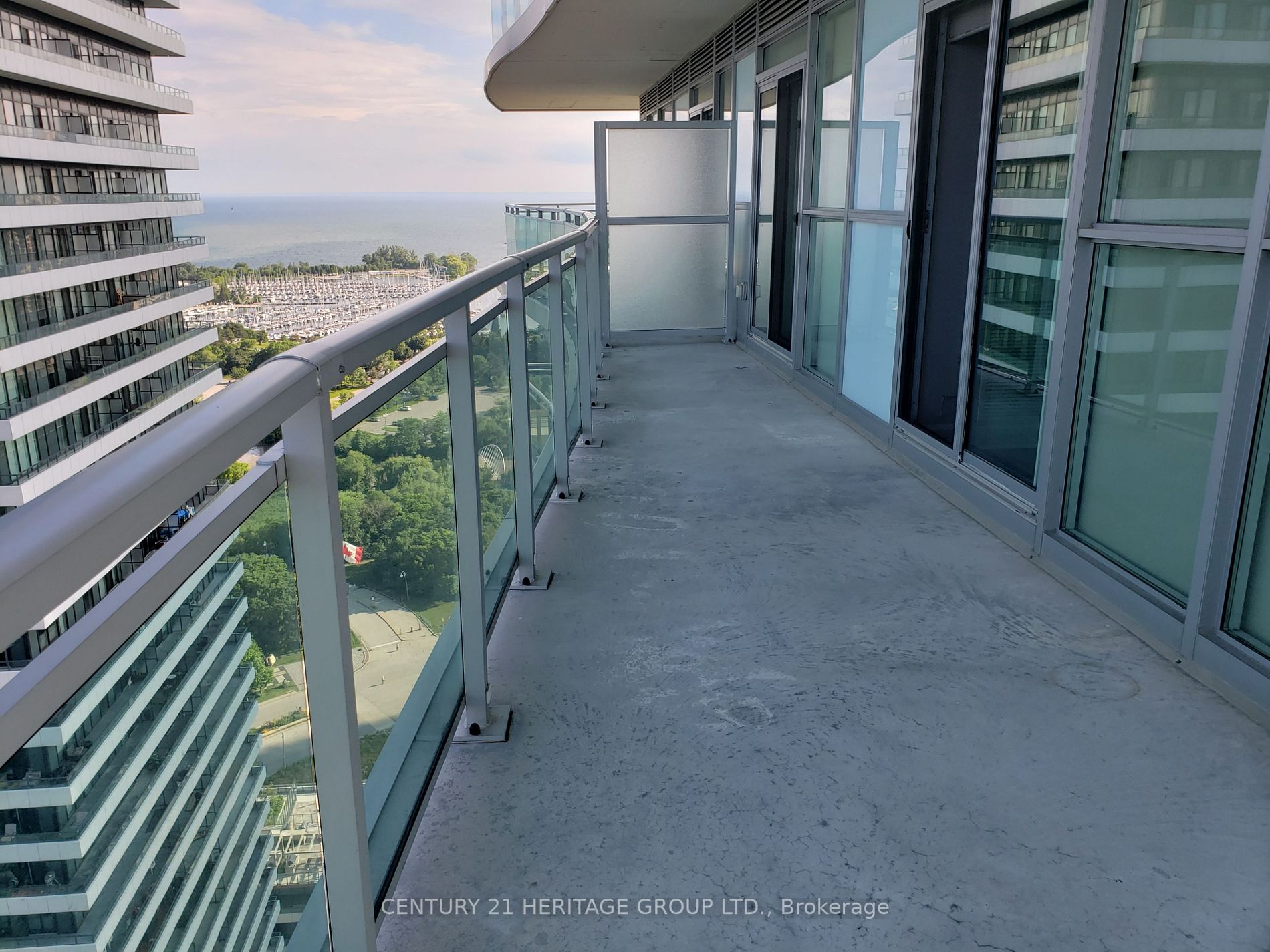 33 Shore Breeze Dr, #2709