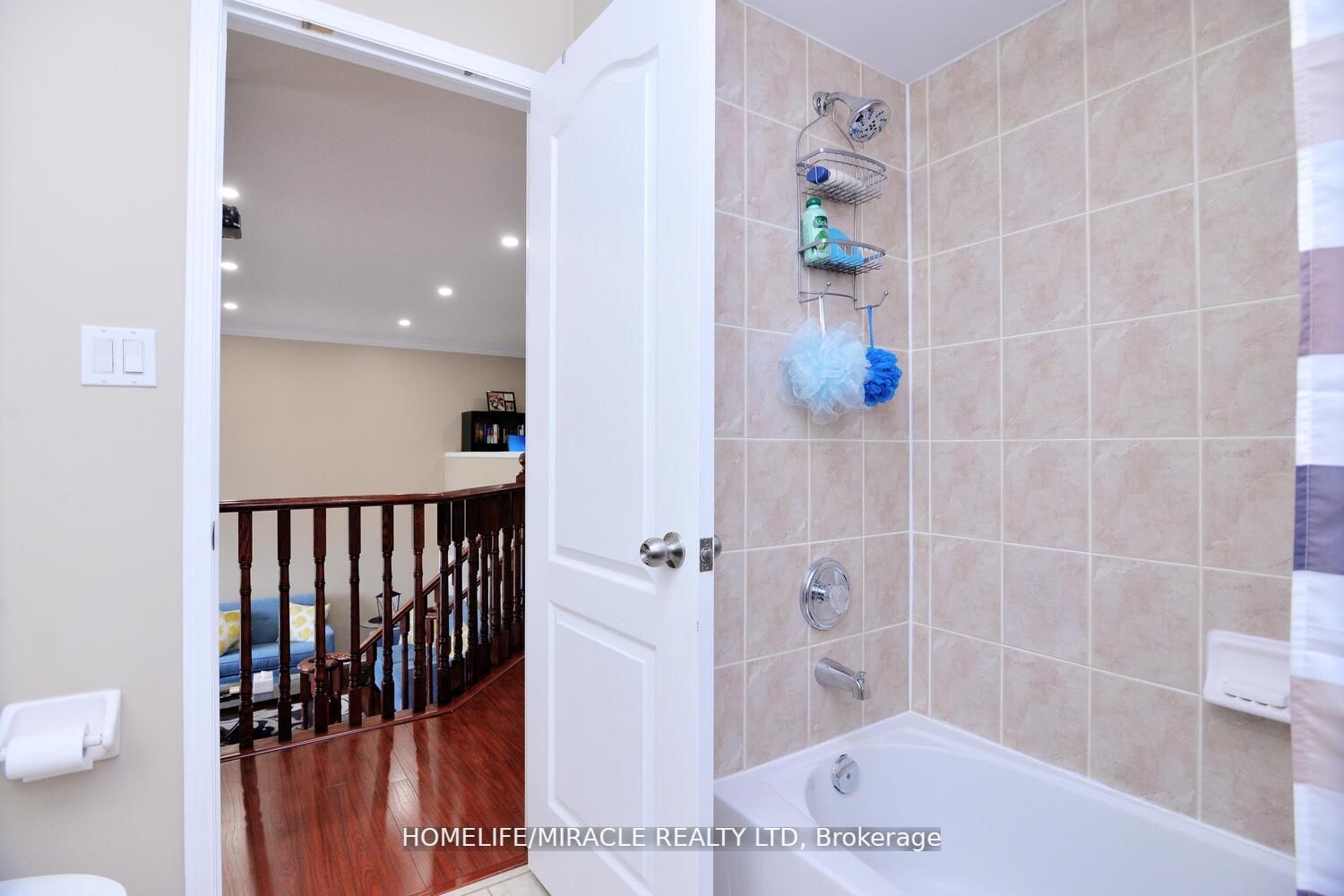 59 Earl Grey Cres