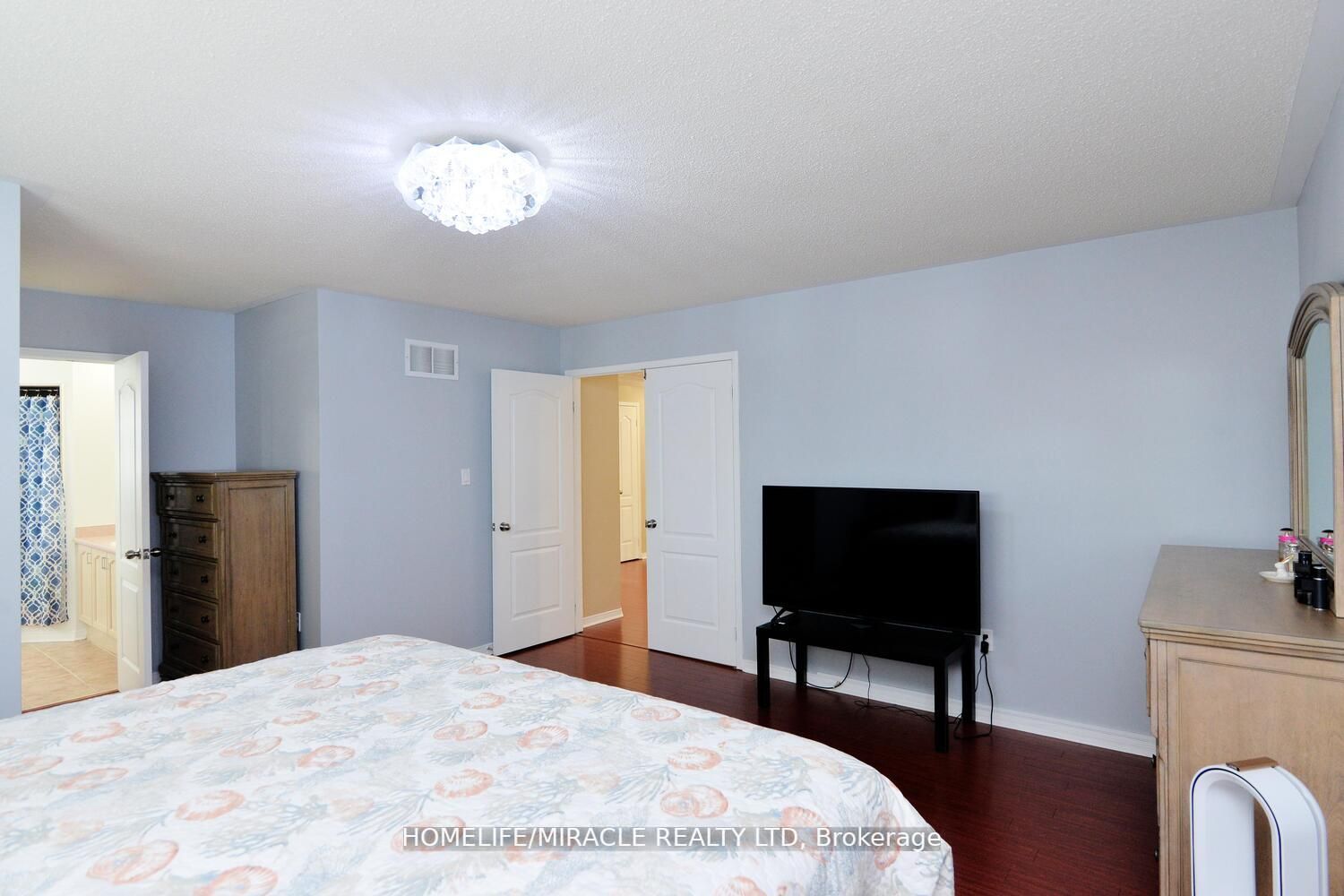 59 Earl Grey Cres