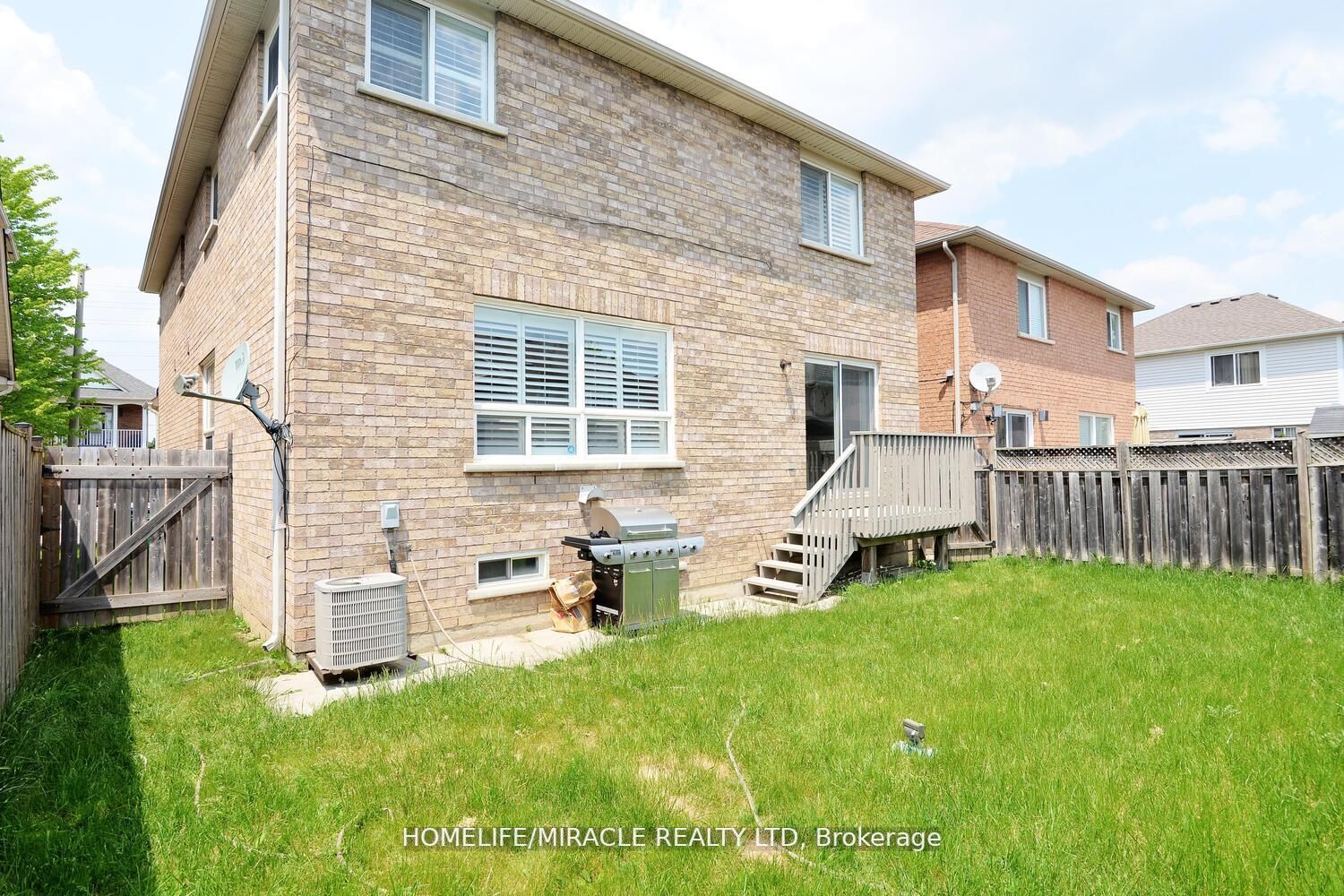 59 Earl Grey Cres