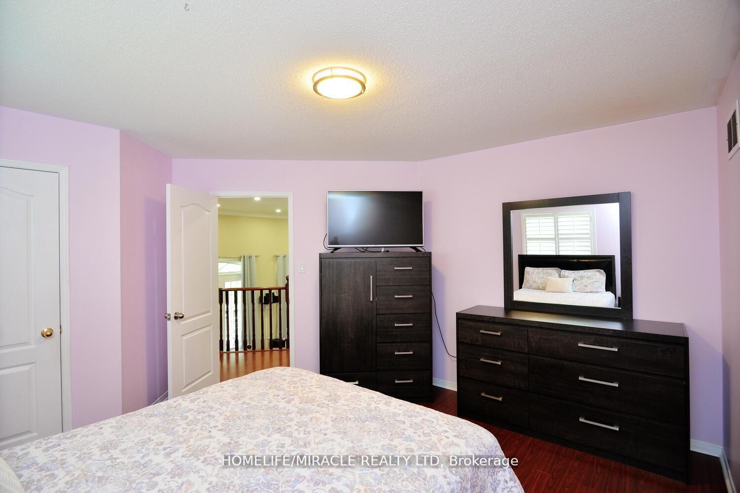 59 Earl Grey Cres