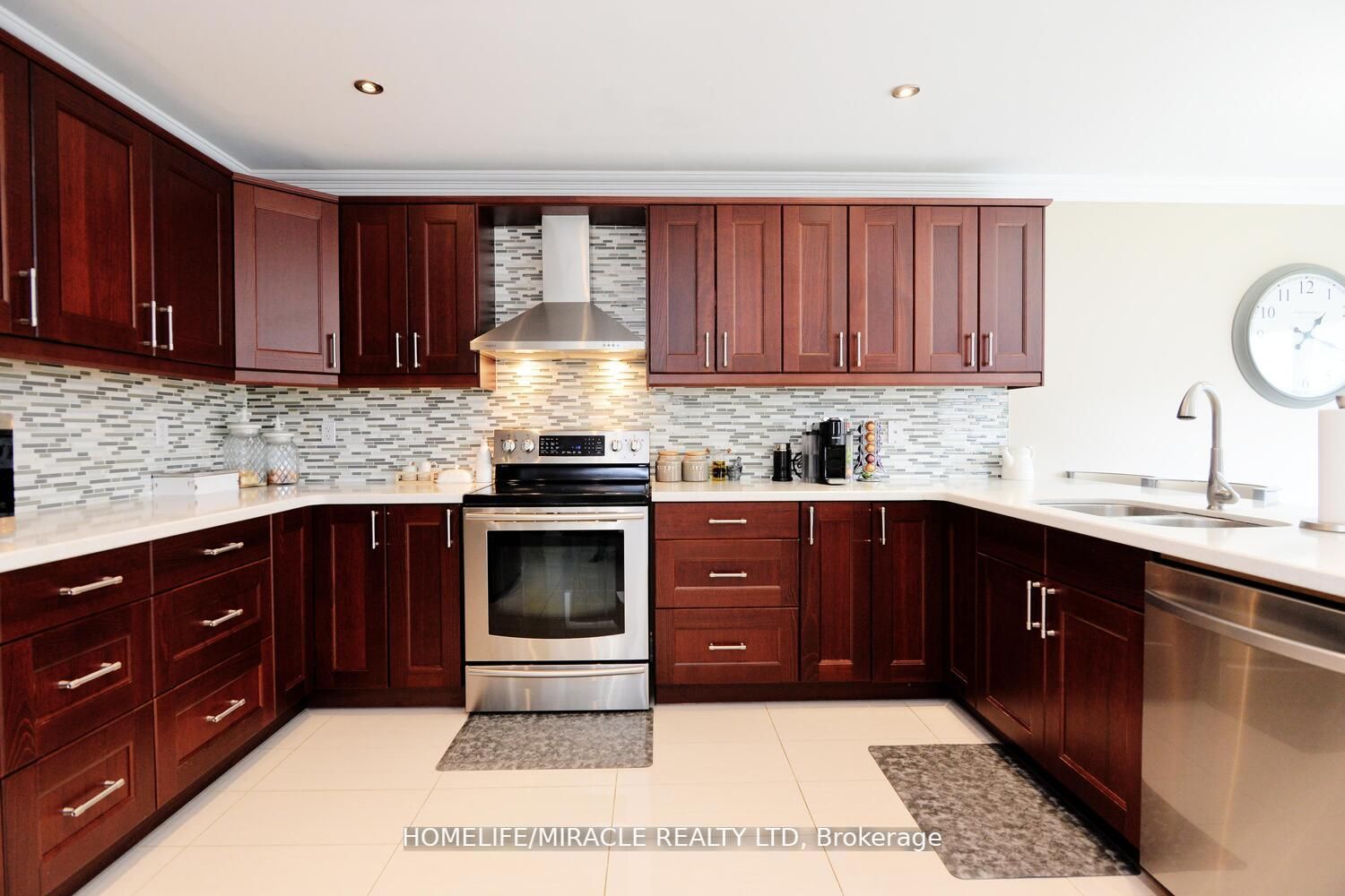 59 Earl Grey Cres