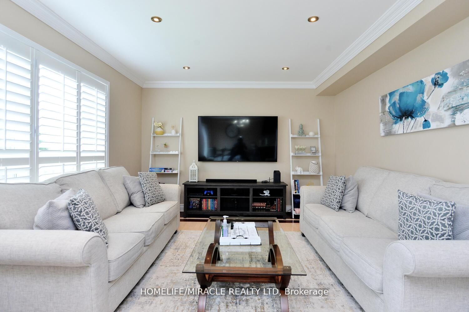 59 Earl Grey Cres