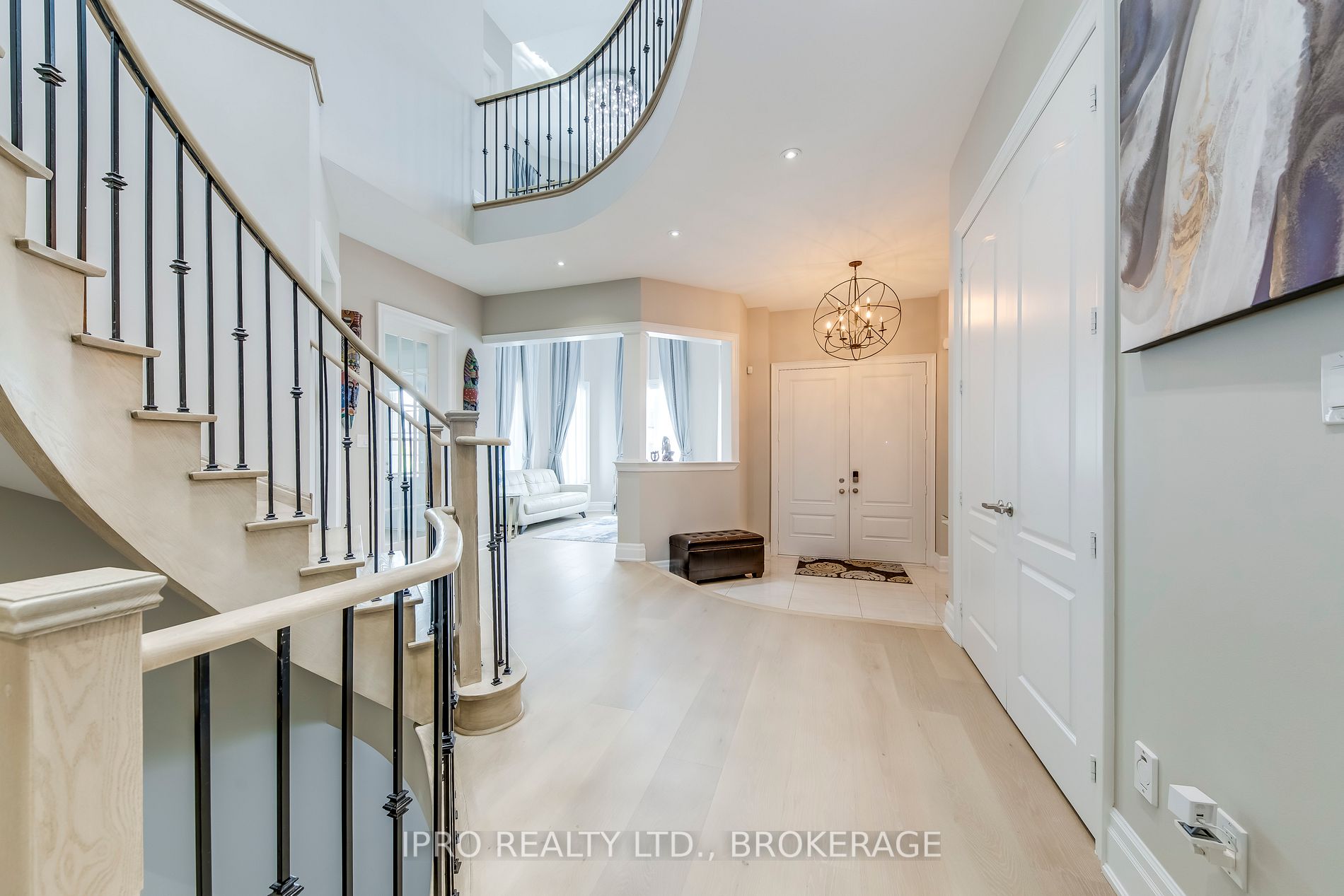 20 Falkland Rd N