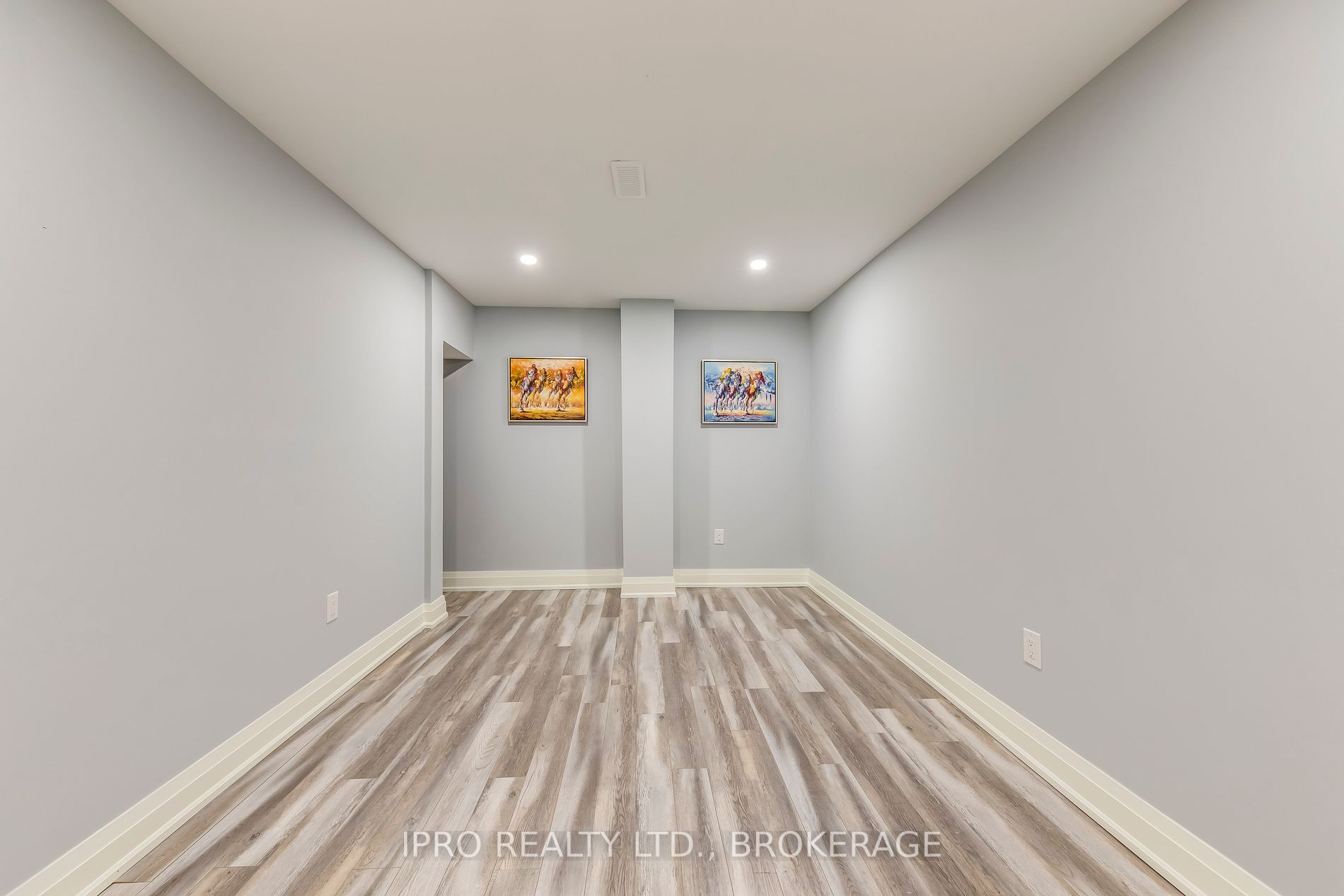 20 Falkland Rd N