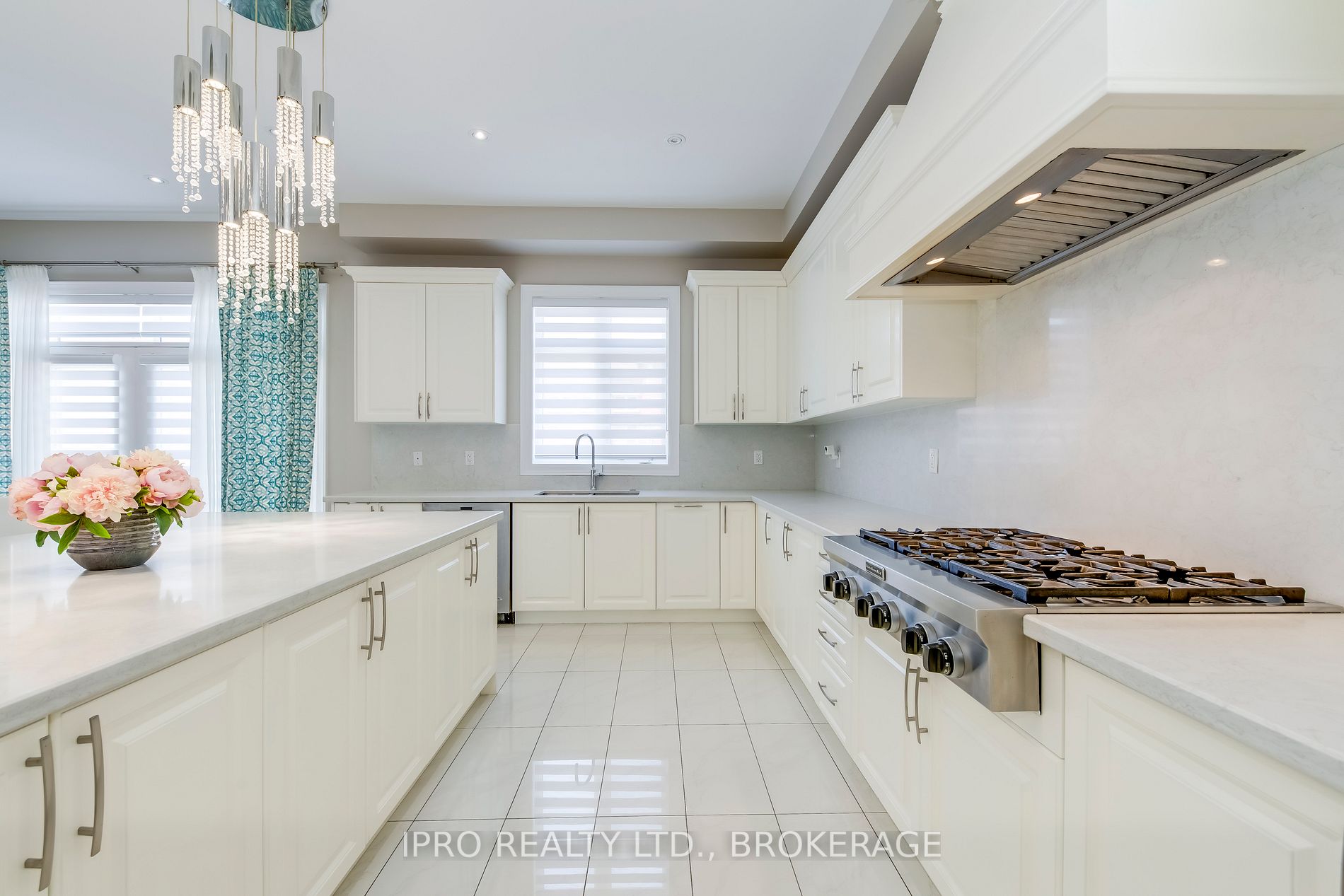 20 Falkland Rd N