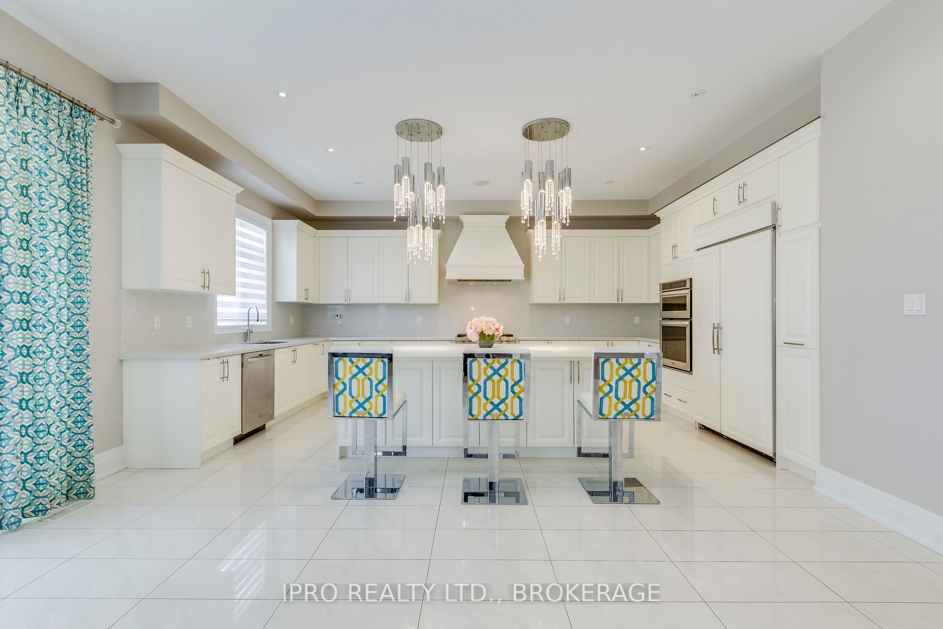 20 Falkland Rd N