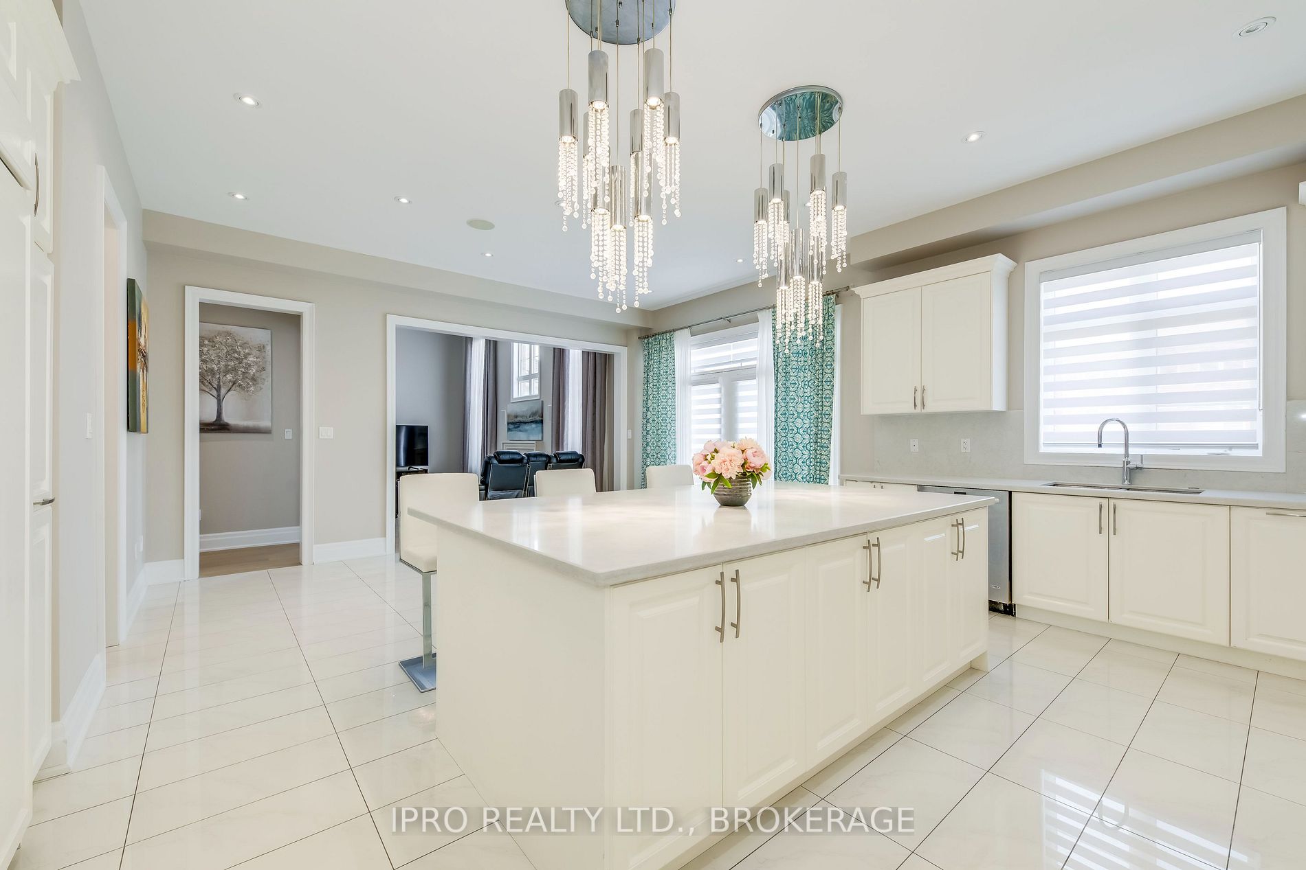 20 Falkland Rd N