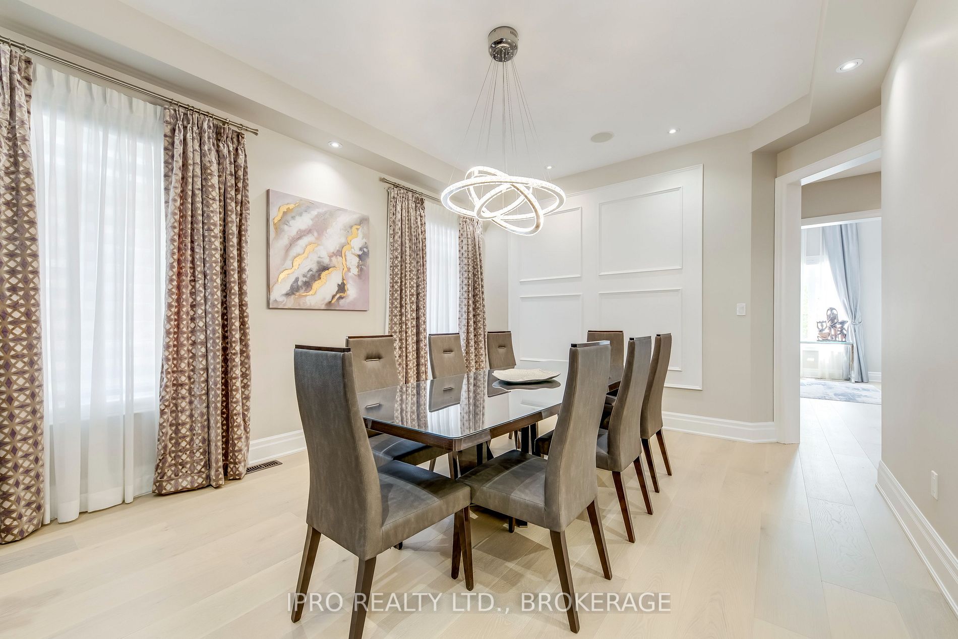 20 Falkland Rd N
