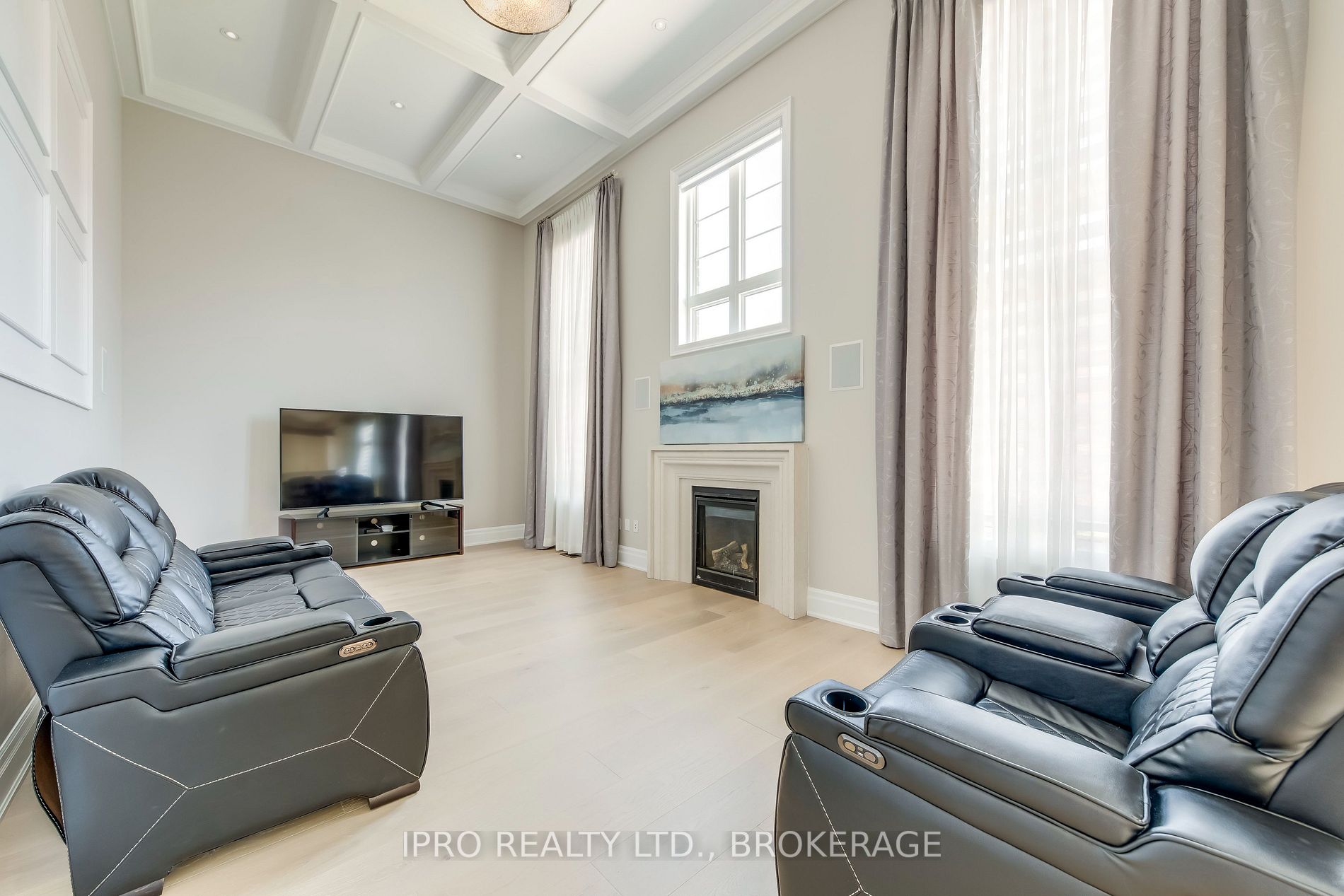 20 Falkland Rd N