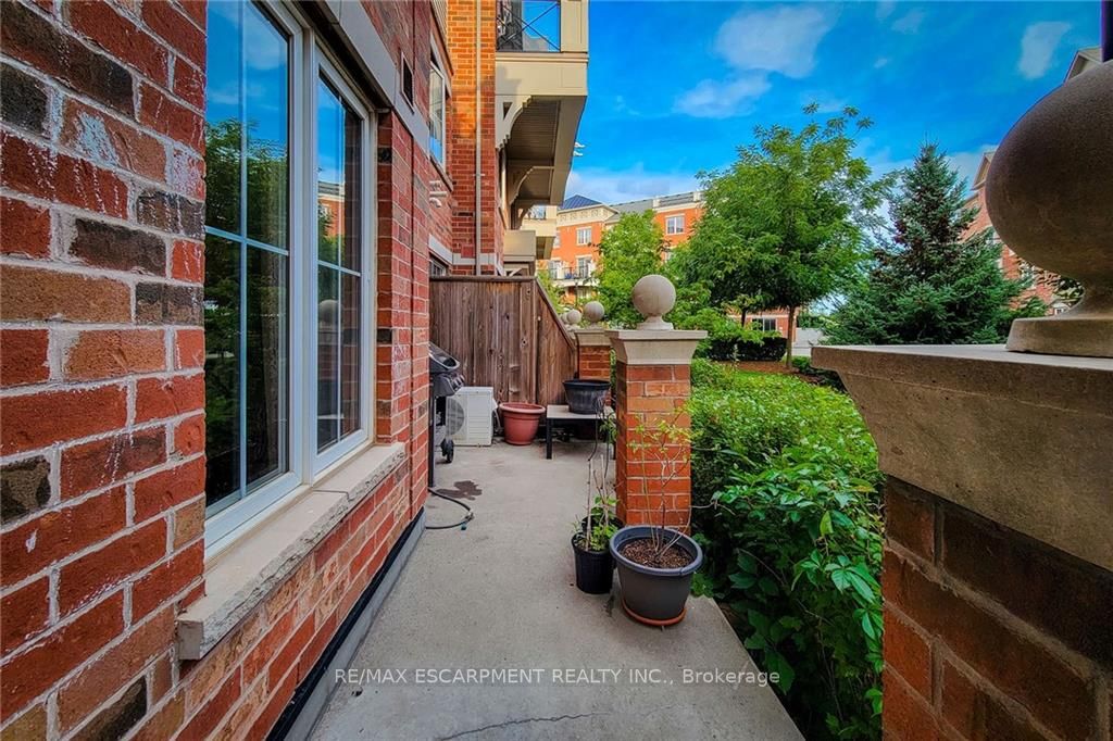 19 Hays Boulevard, #27