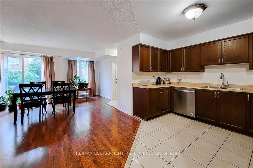 19 Hays Boulevard, #27