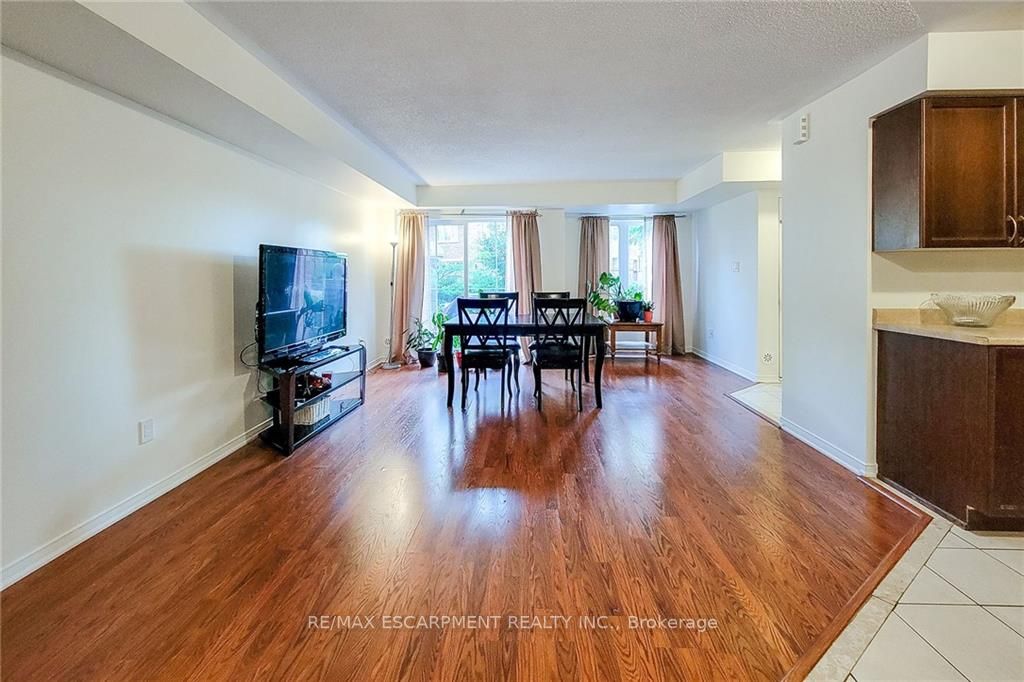 19 Hays Boulevard, #27