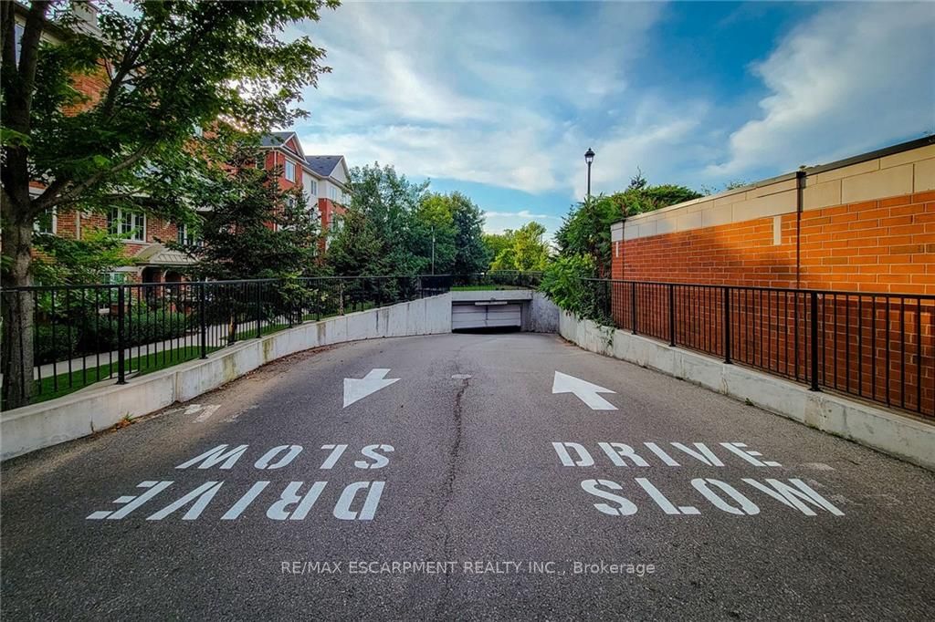 19 Hays Boulevard, #27