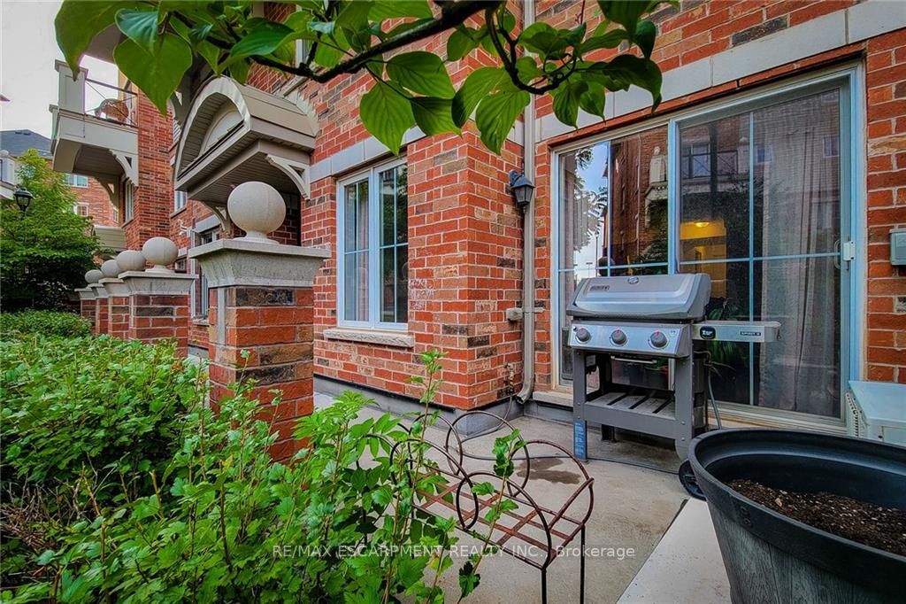 19 Hays Boulevard, #27