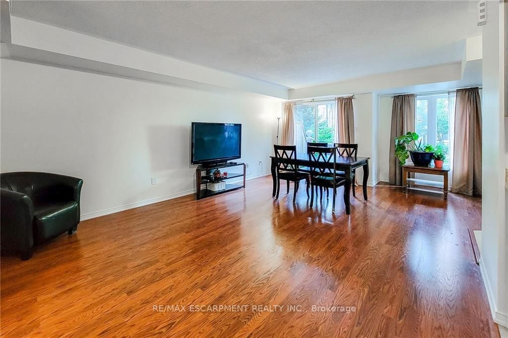 19 Hays Boulevard, #27